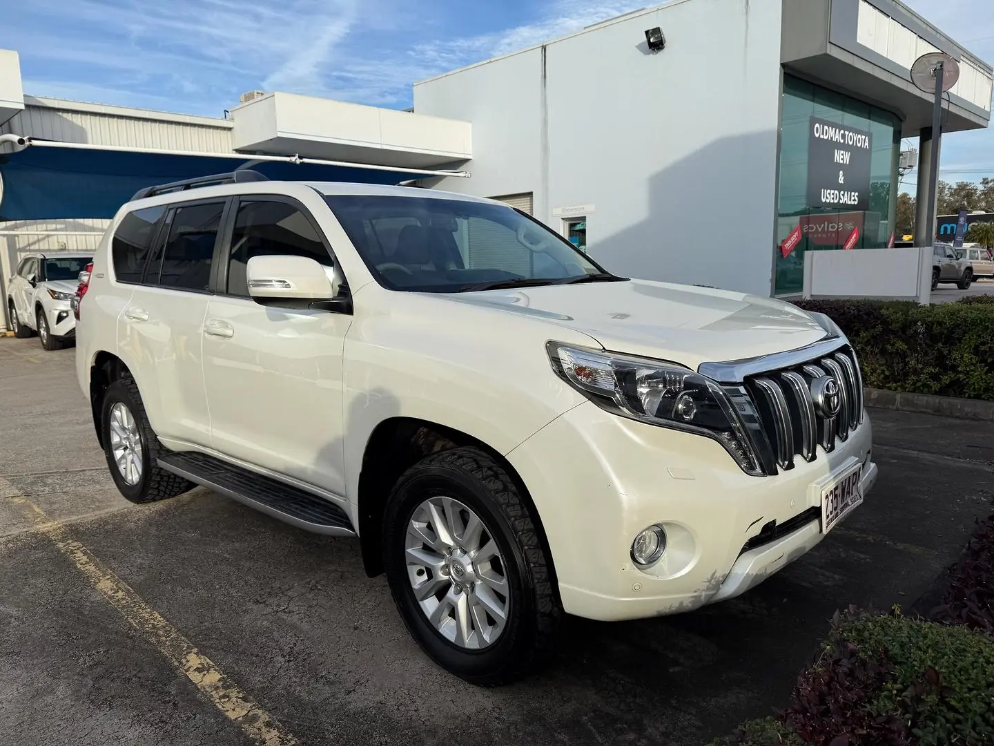 2015 Toyota Landcruiser Prado Gallery Image 1