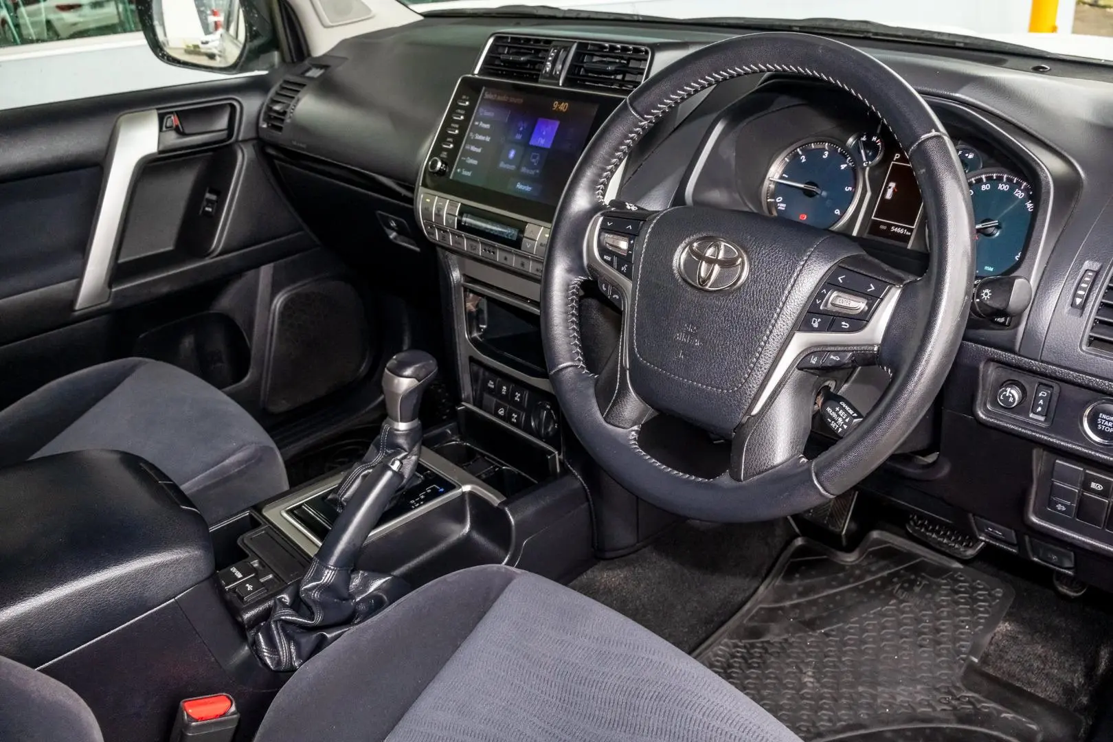 2023 Toyota Landcruiser Prado Gallery Image 7