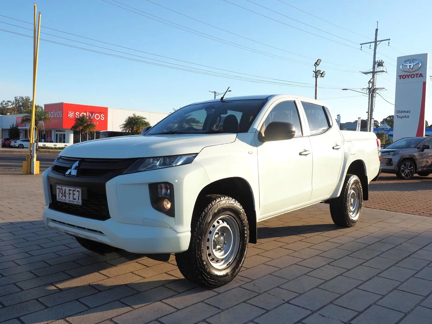 2019 Mitsubishi Triton Gallery Image 2