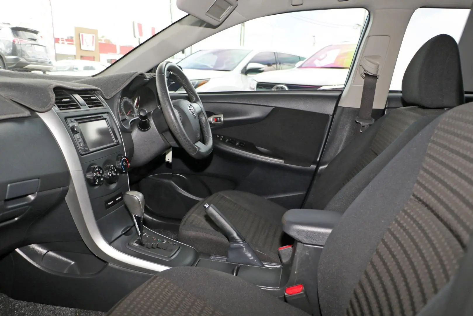 2013 Toyota Corolla Gallery Image 8