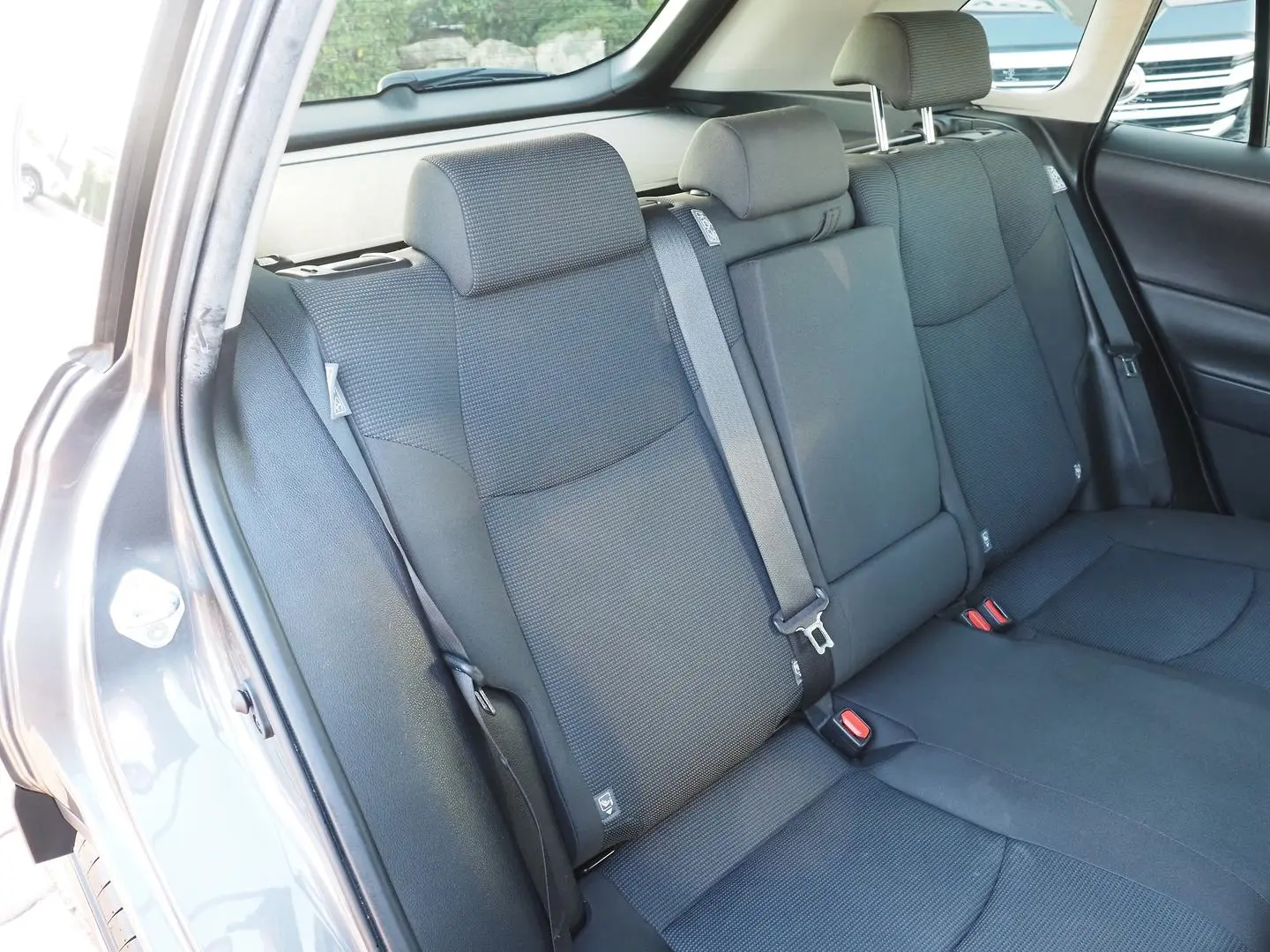 2019 Toyota RAV4 Gallery Image 14