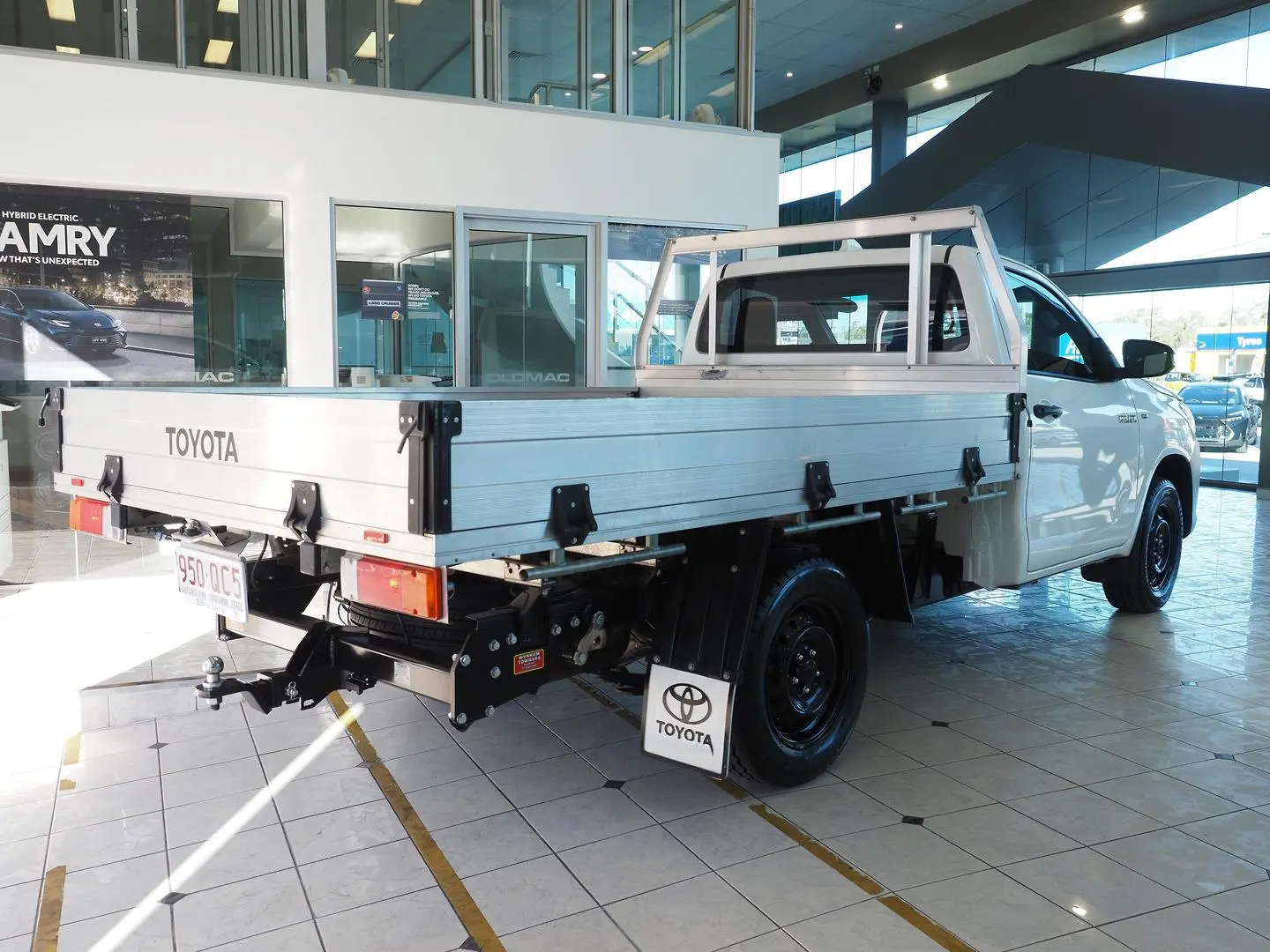 2023 Toyota Hilux Gallery Image 7