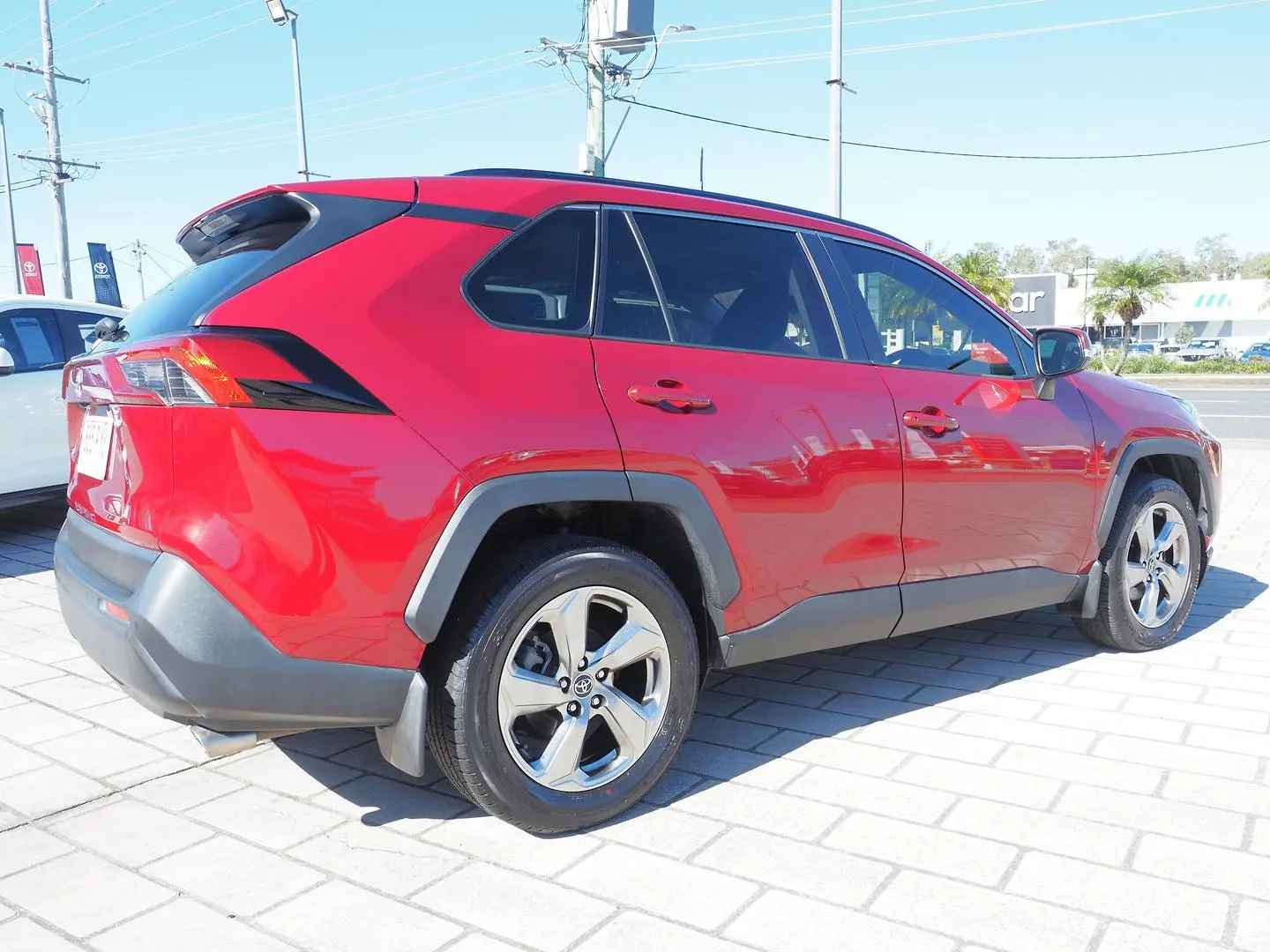 2019 Toyota RAV4 Gallery Image 7