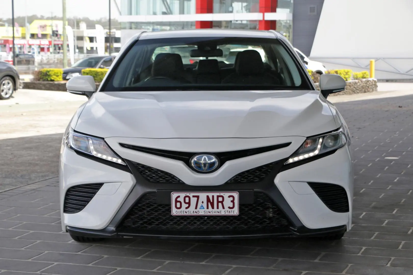 2020 Toyota Camry Gallery Image 3