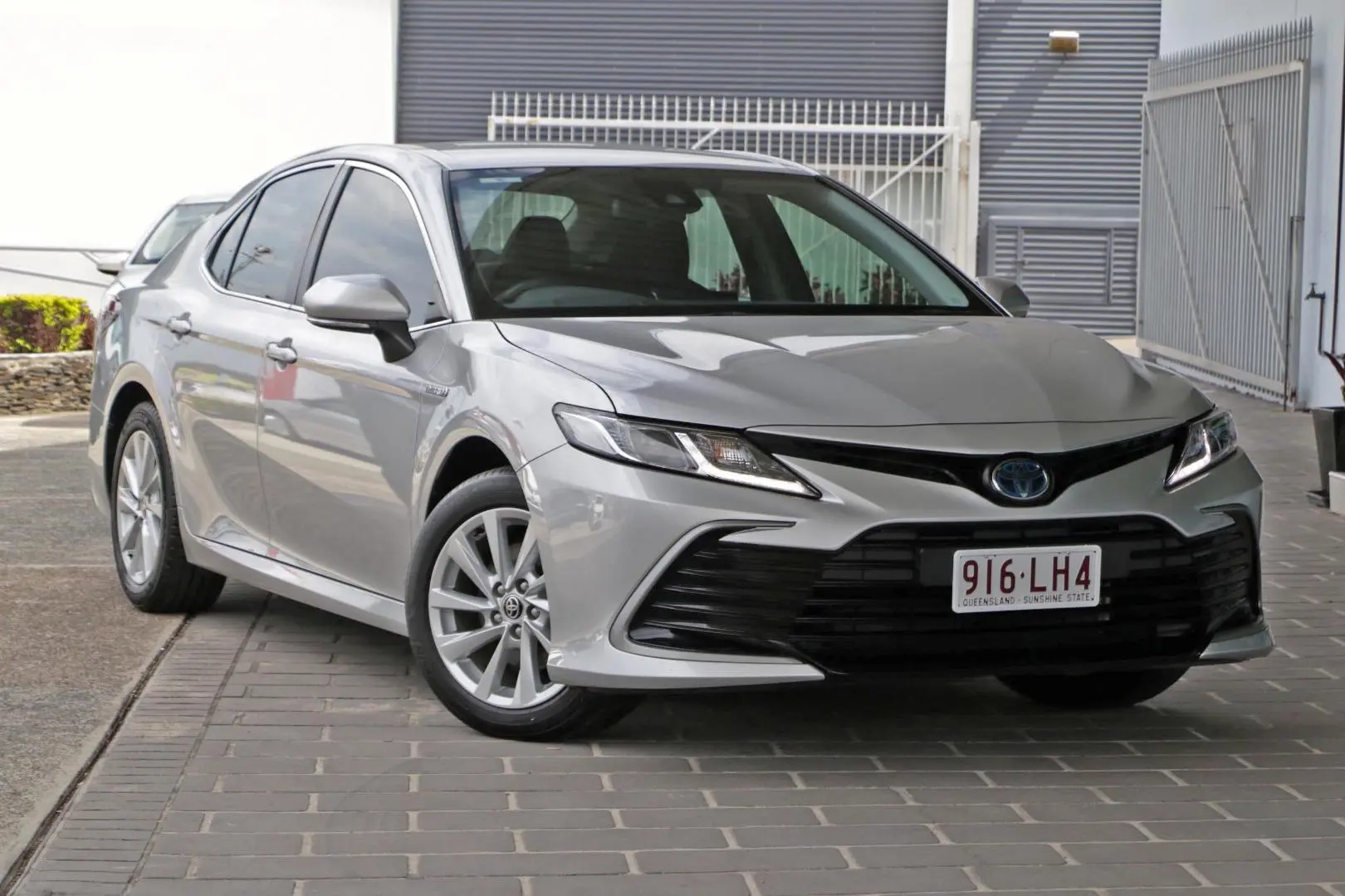 2021 Toyota Camry Image 3