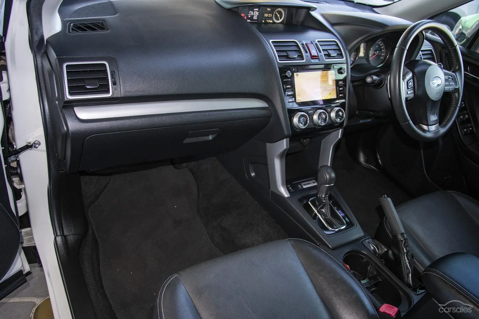2015 Subaru Forester Image 7