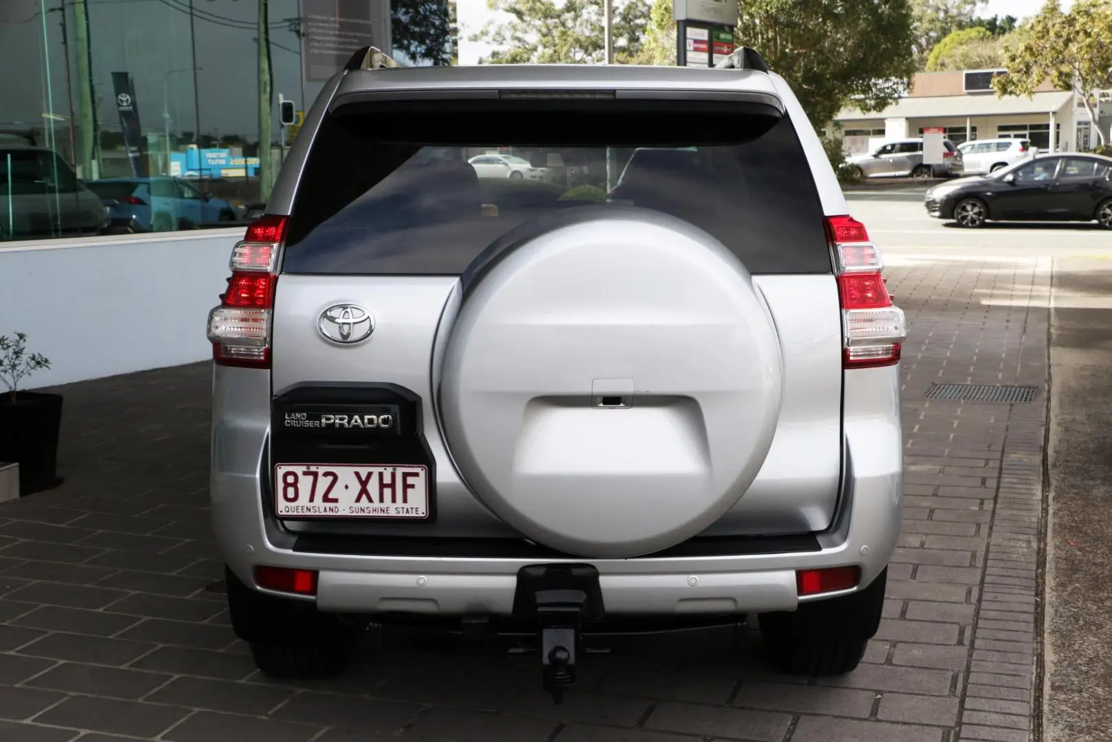 2017 Toyota Landcruiser Prado Gallery Image 4