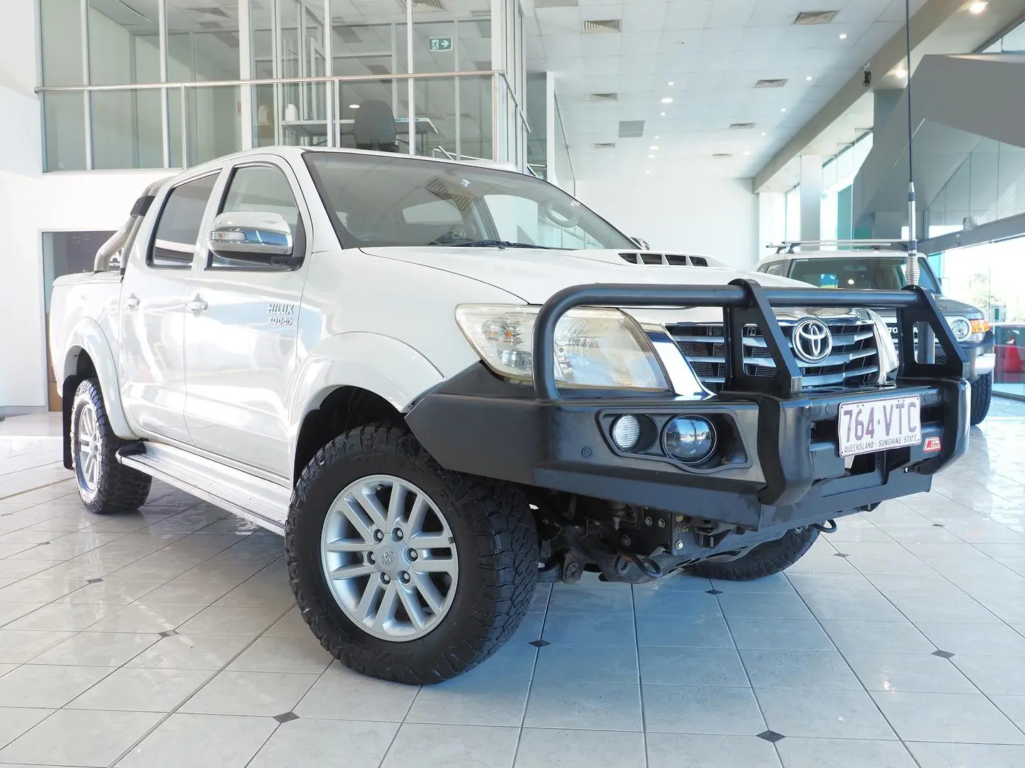 2015 Toyota Hilux Gallery Image 1