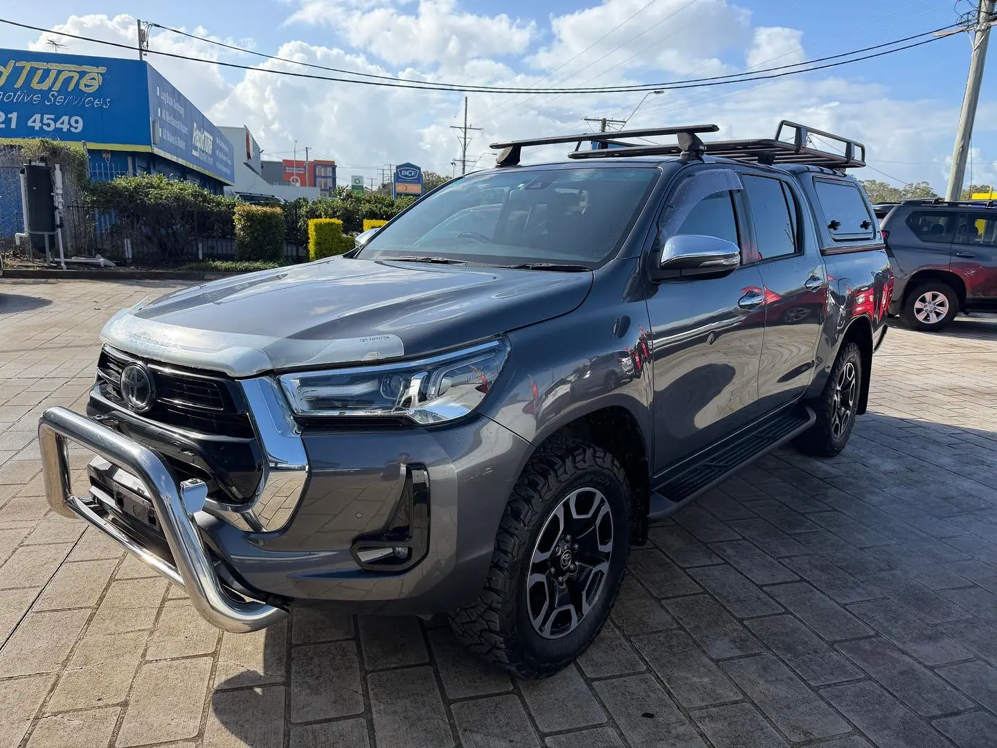 2021 Toyota Hilux Gallery Image 2