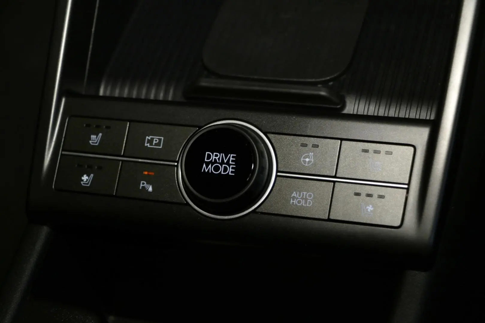 2024 Hyundai Kona Gallery Image 17