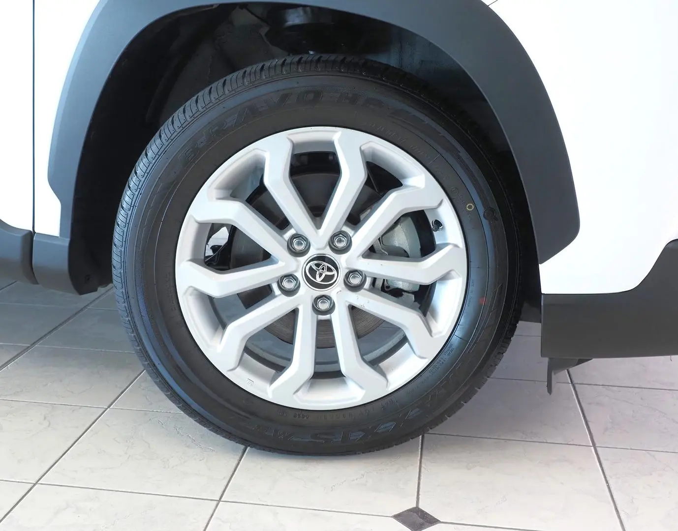 2024 Toyota Corolla Cross Gallery Image 9