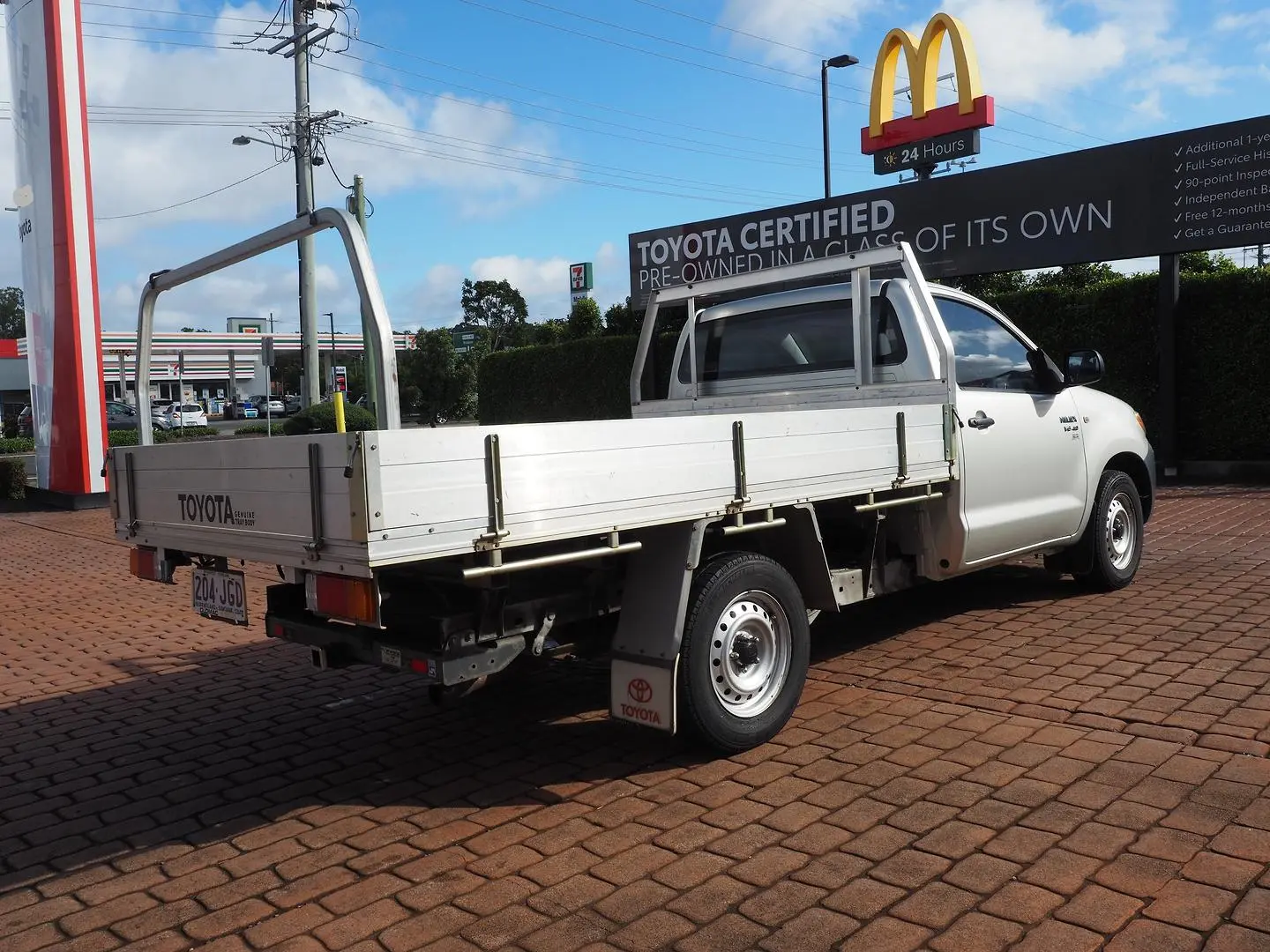 2005 Toyota Hilux Gallery Image 3
