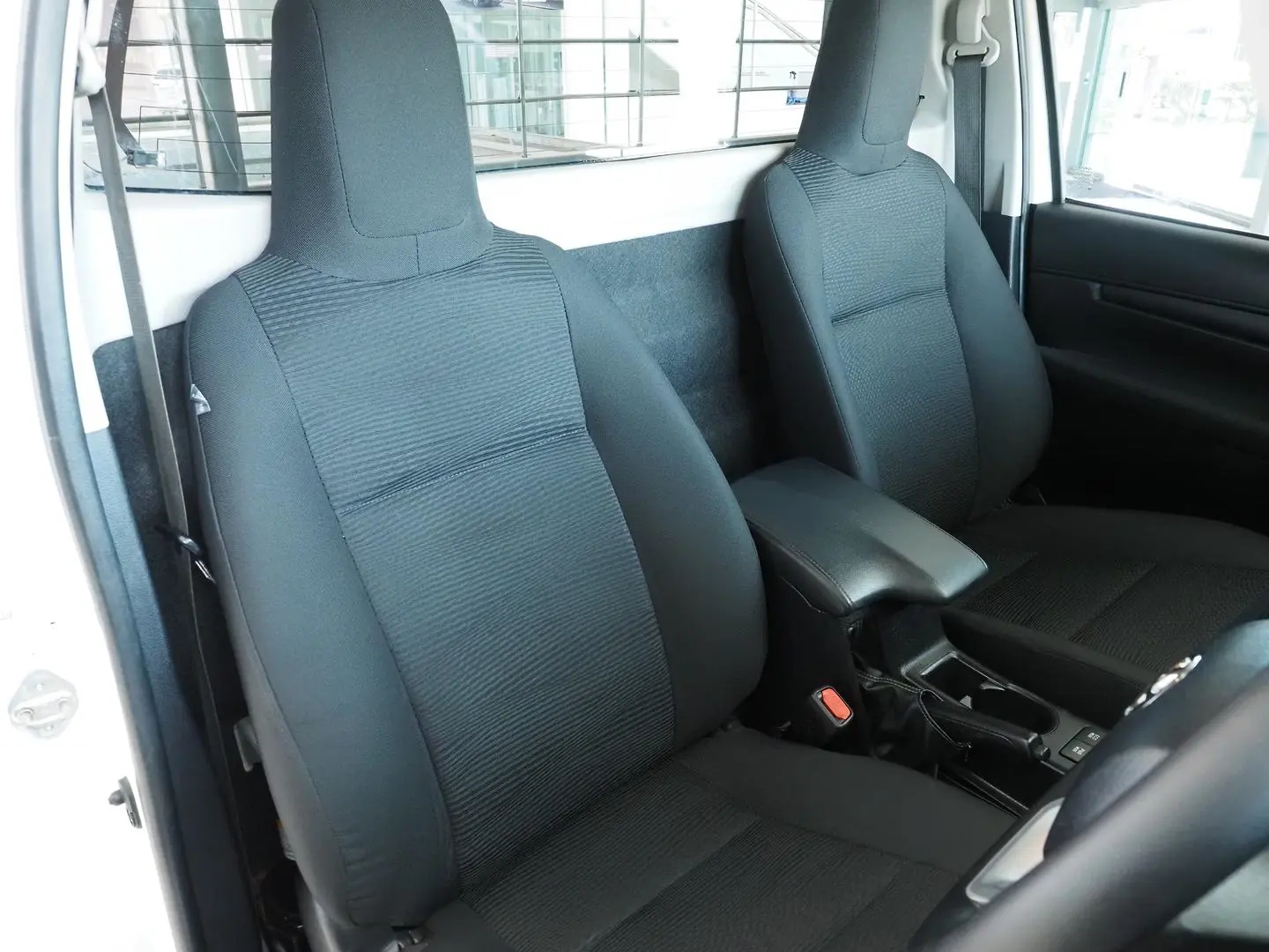 2021 Toyota Hilux Gallery Image 20