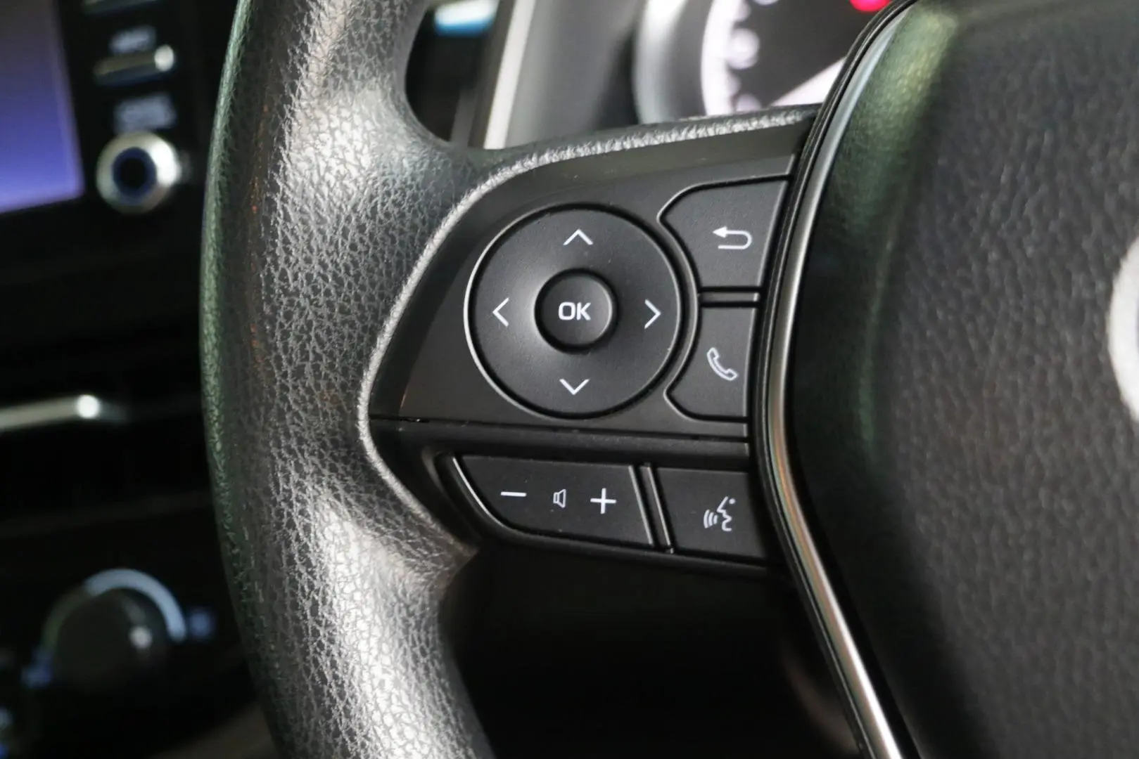 2021 Toyota Camry Gallery Image 12