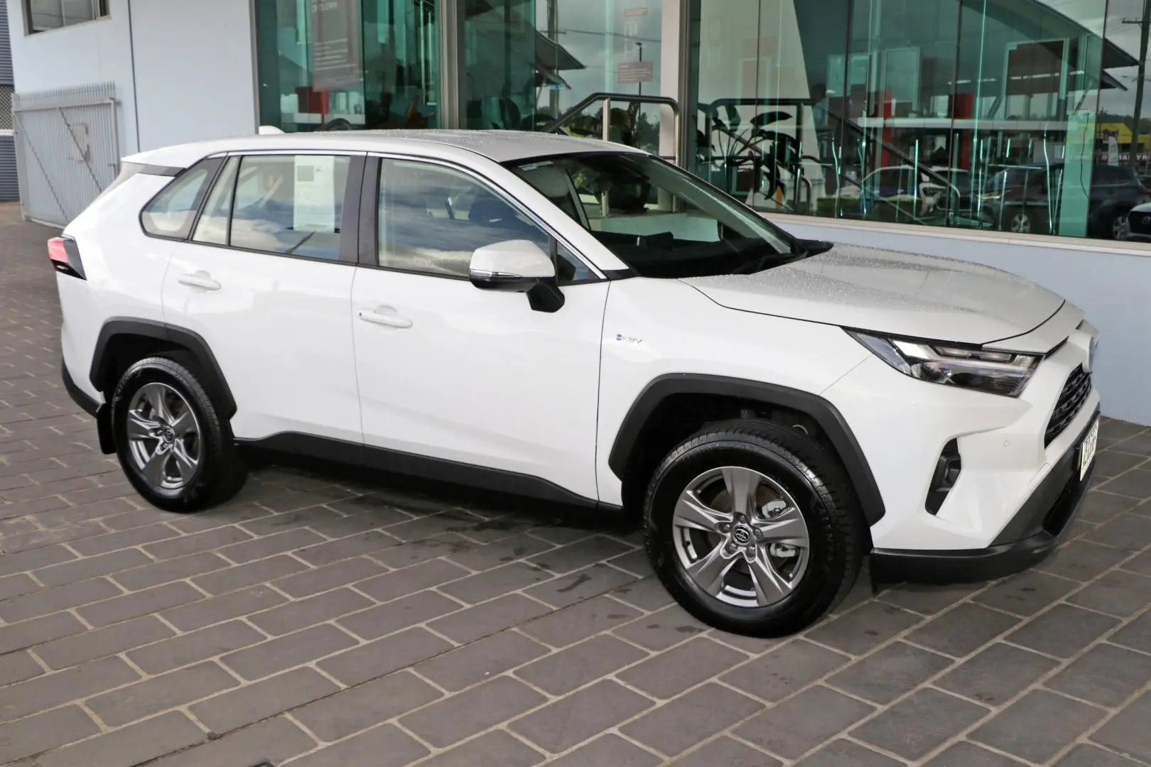 2025 Toyota RAV4 Gallery Image 6