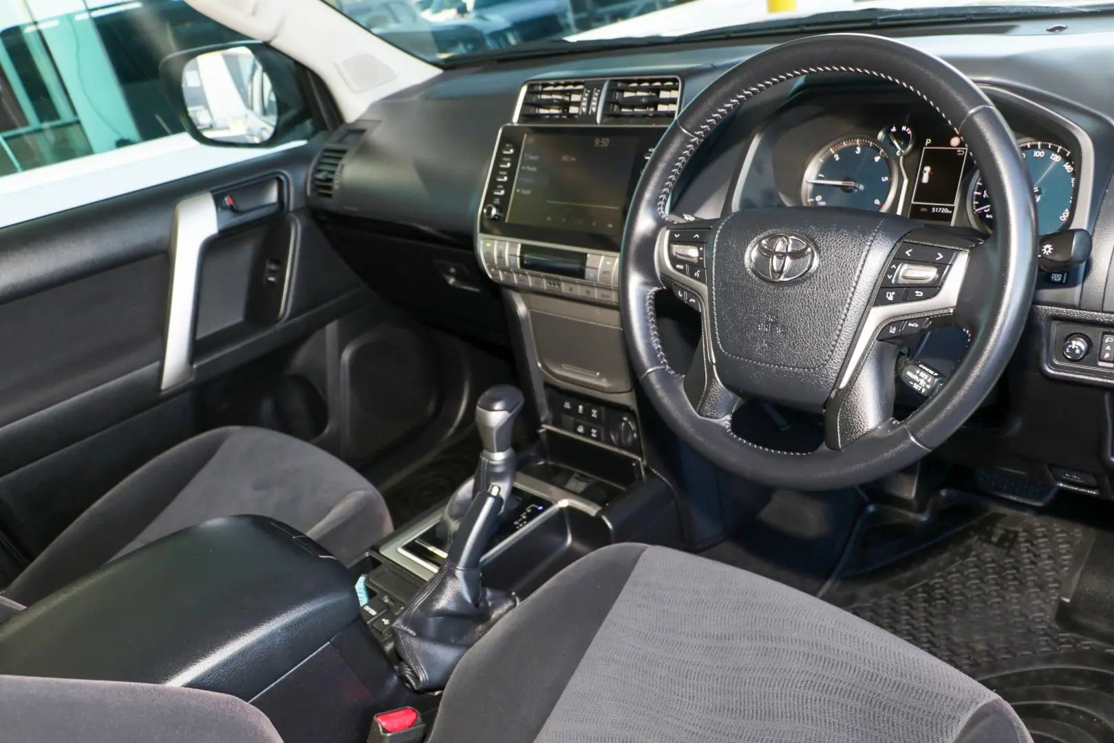 2023 Toyota Landcruiser Prado Gallery Image 8