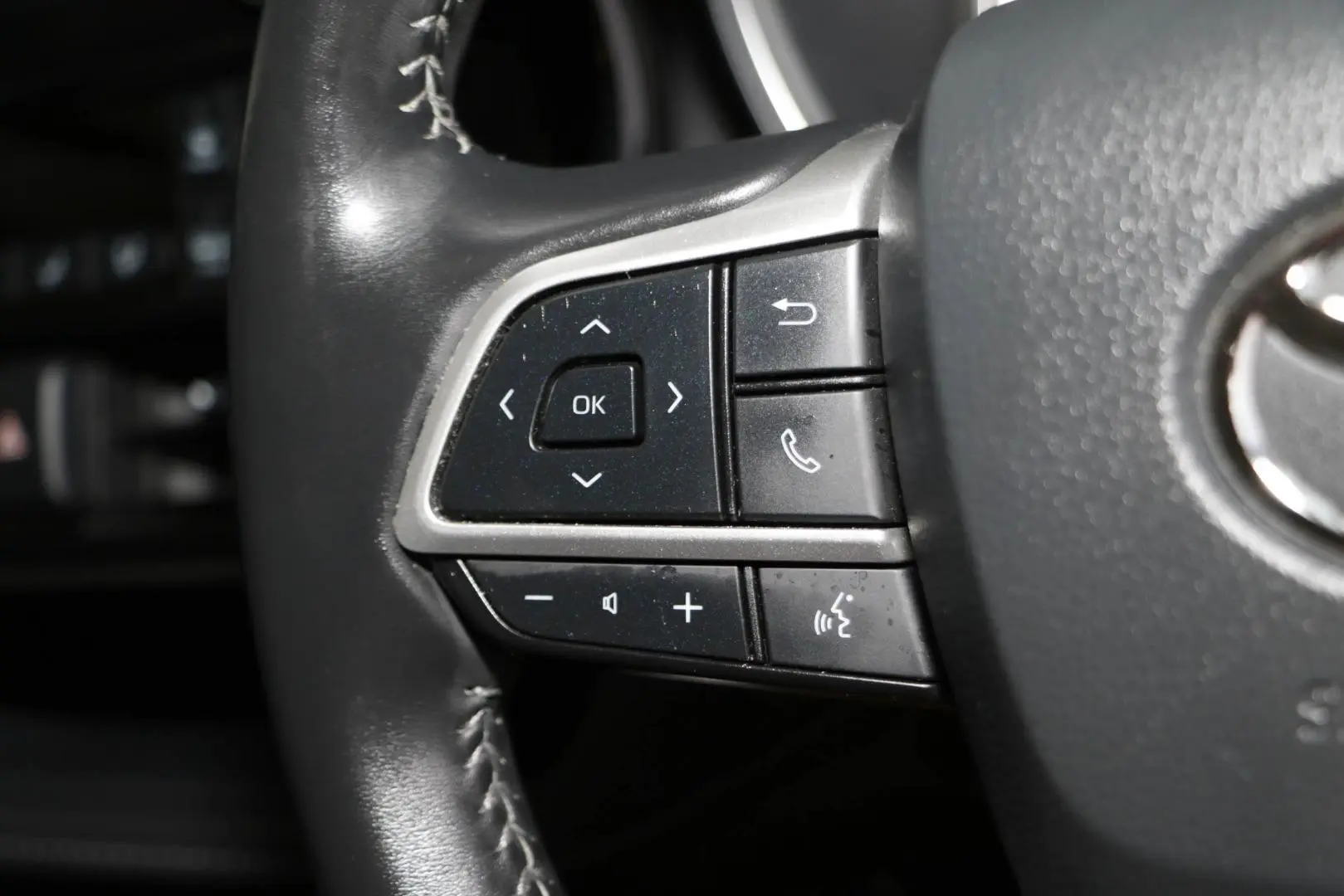 2022 Toyota Kluger Gallery Image 17