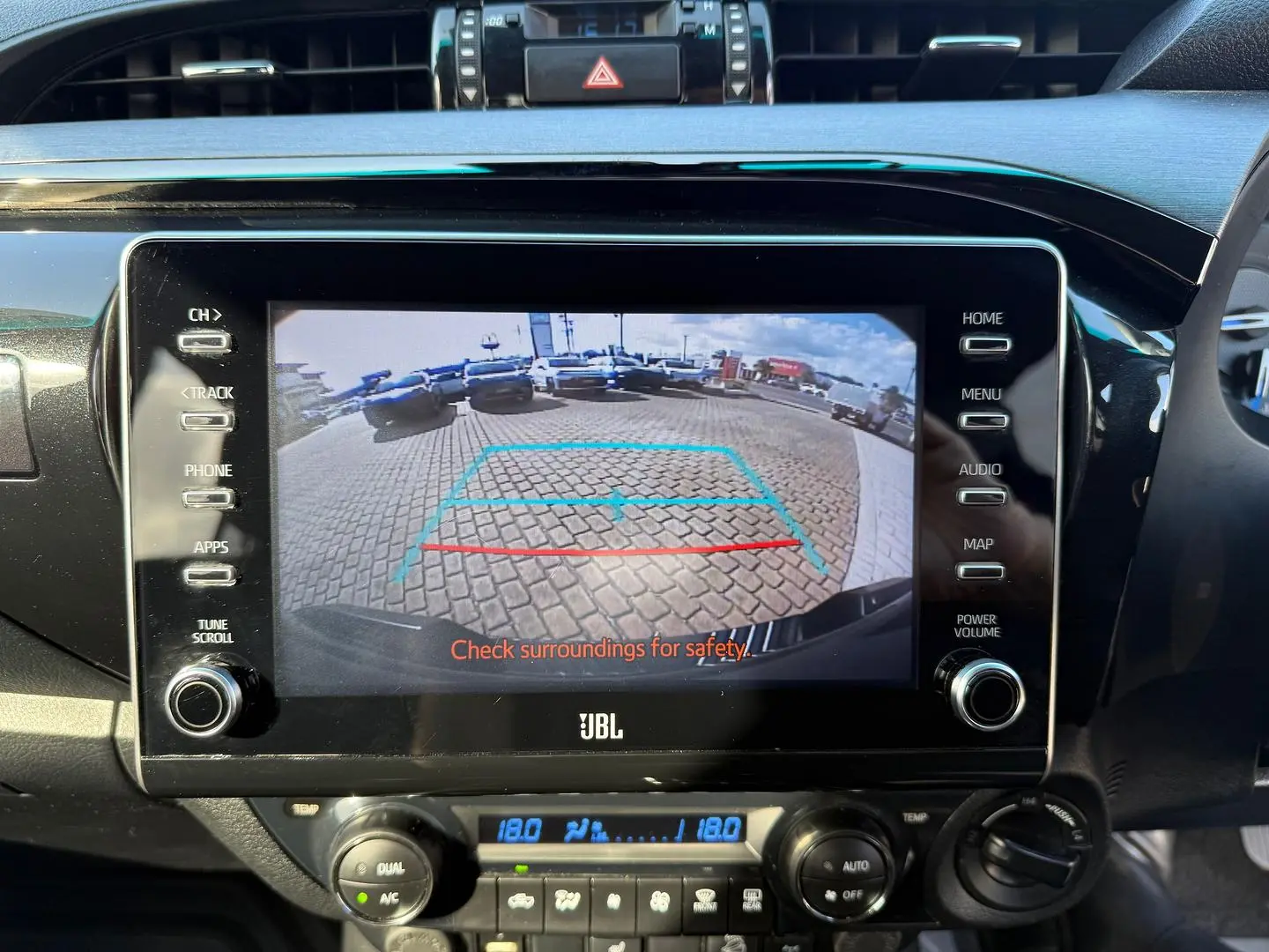 2022 Toyota Hilux Gallery Image 33
