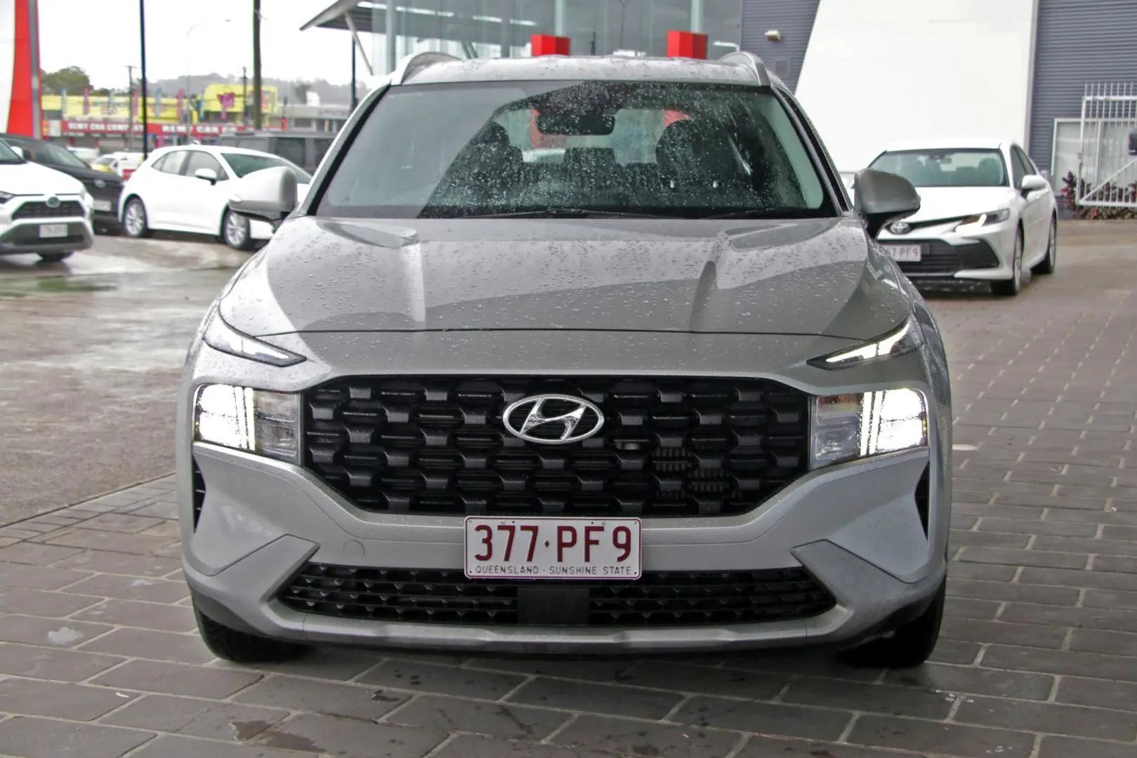 2023 Hyundai Santa Fe Gallery Image 3