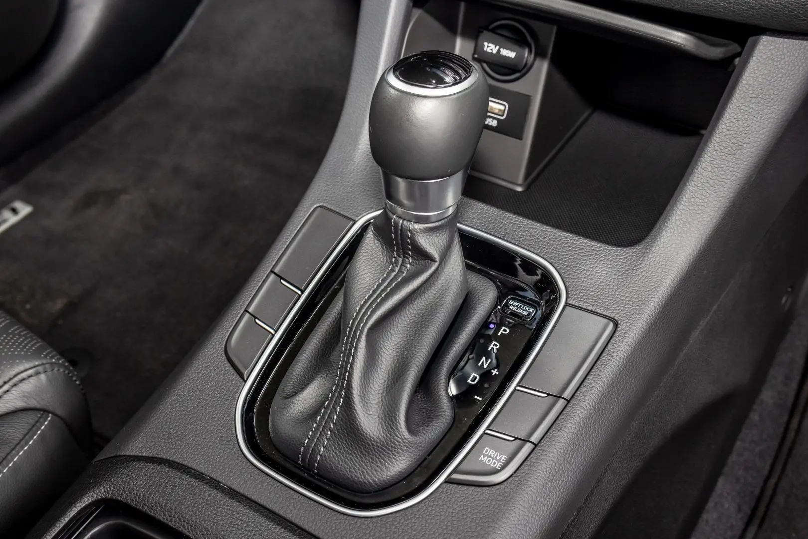 2022 Hyundai i30 Gallery Image 13
