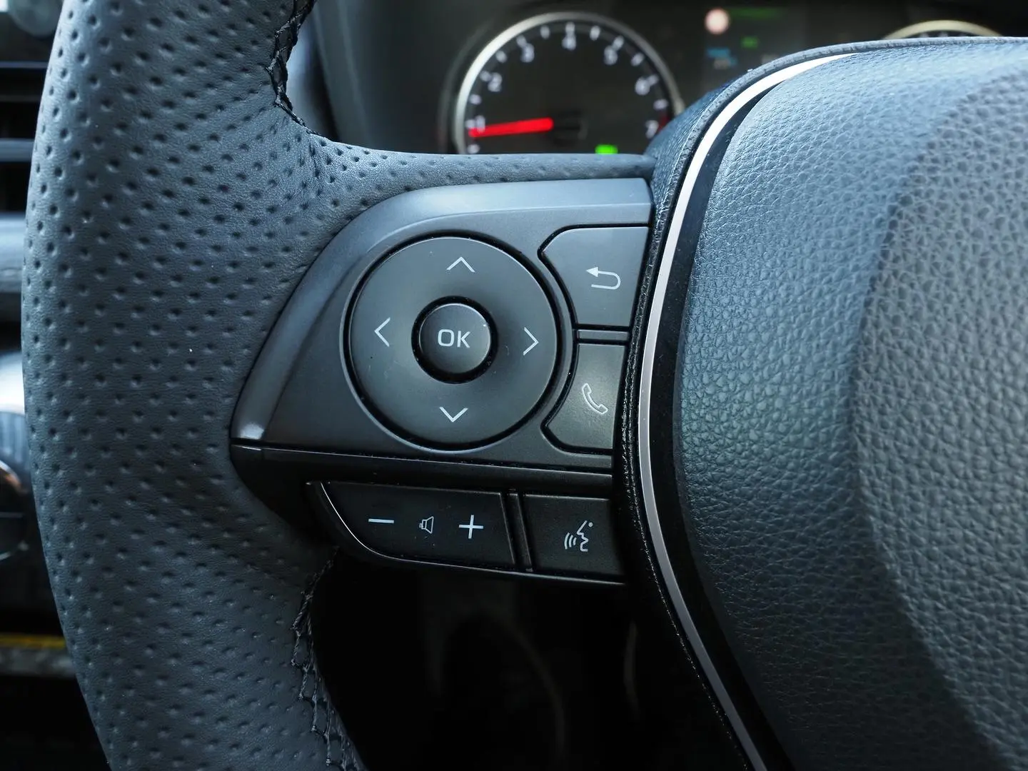 2019 Toyota RAV4 Gallery Image 19