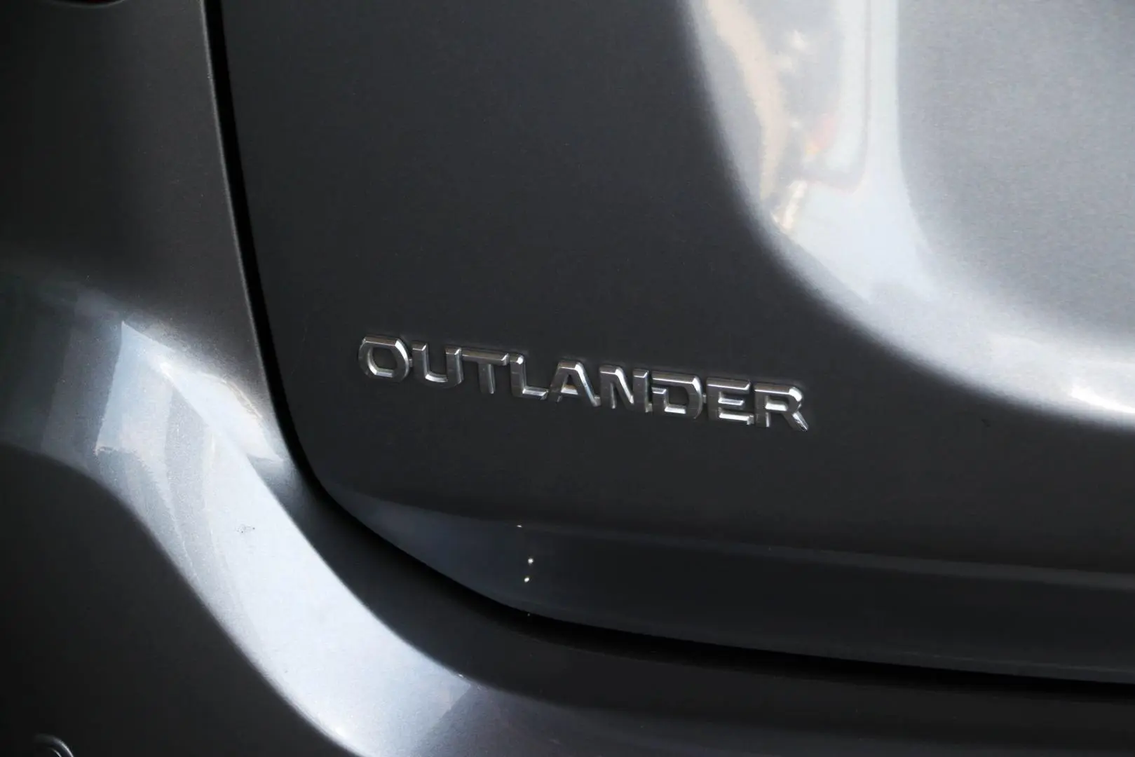 2016 Mitsubishi Outlander Gallery Image 20