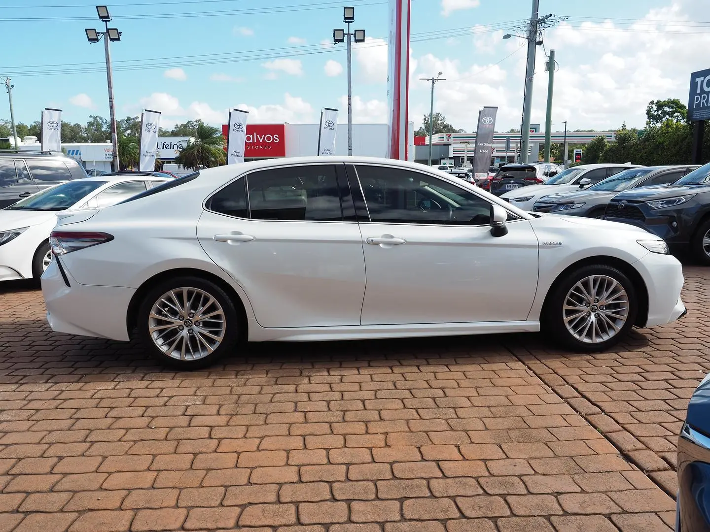 2019 Toyota Camry Image 4