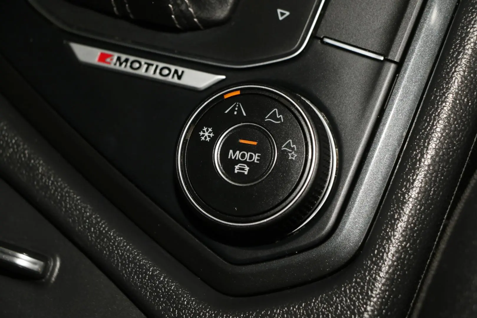 2018 Volkswagen Tiguan Gallery Image 15