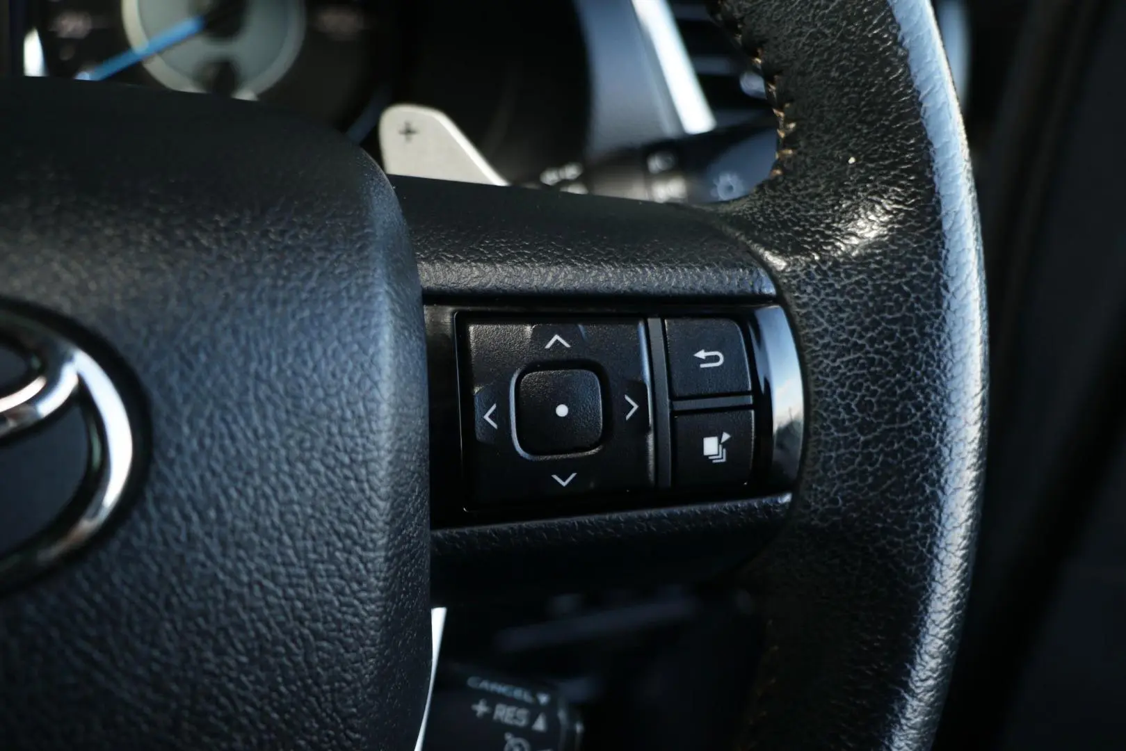 2018 Toyota Fortuner Gallery Image 17