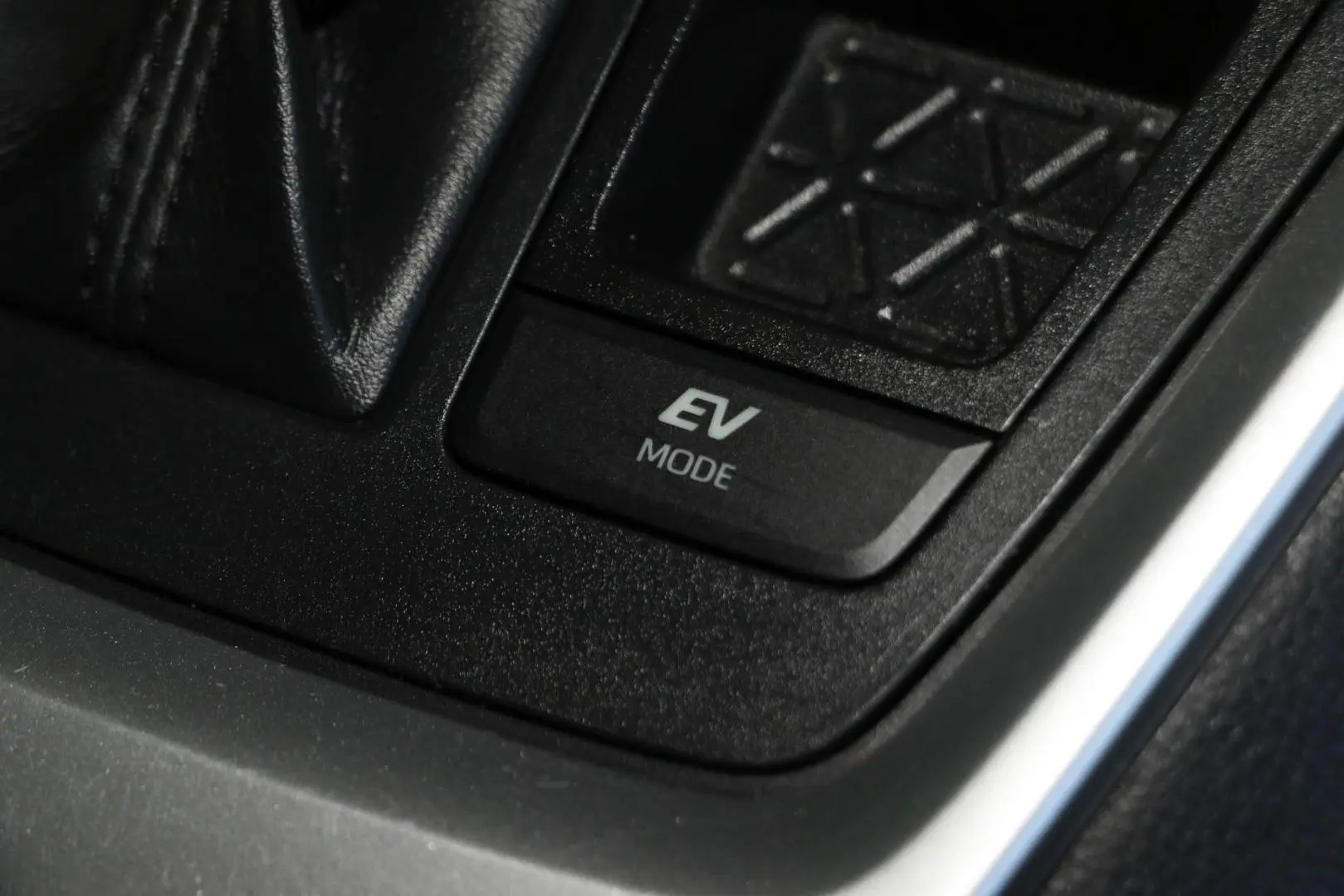 2022 Toyota RAV4 Gallery Image 15