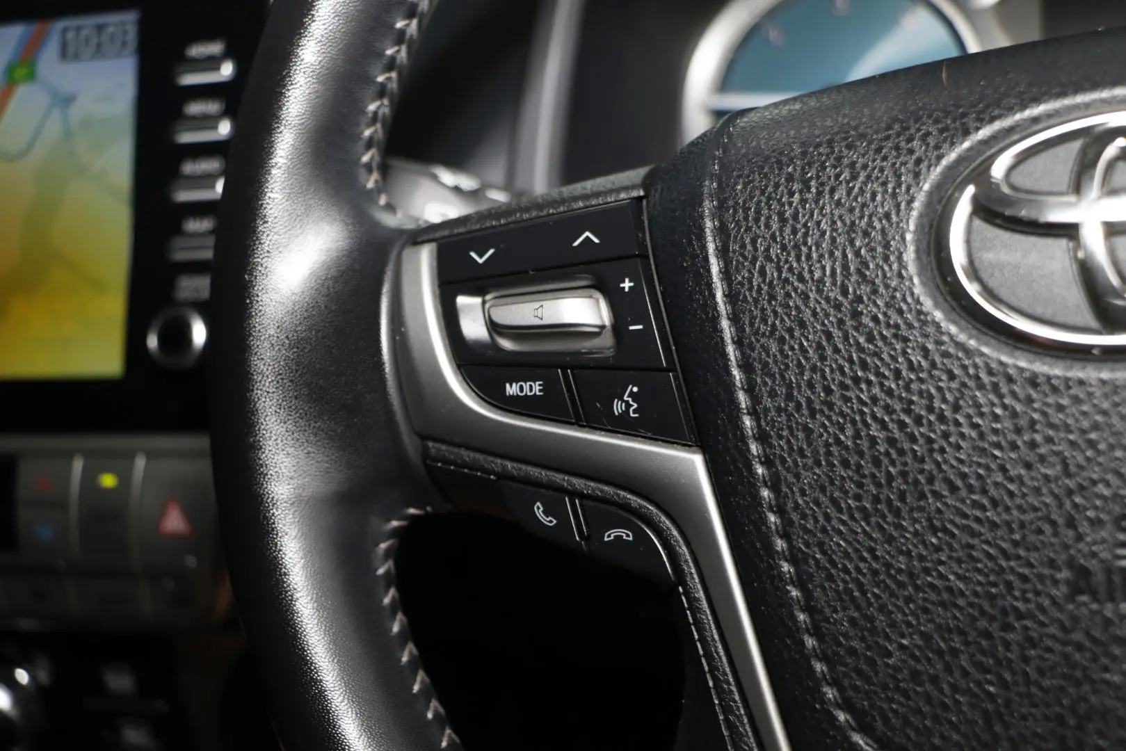 2020 Toyota Landcruiser Prado Gallery Image 19