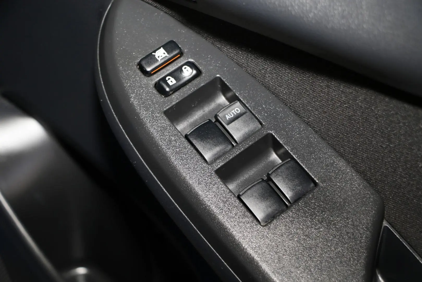 2013 Toyota Corolla Gallery Image 18