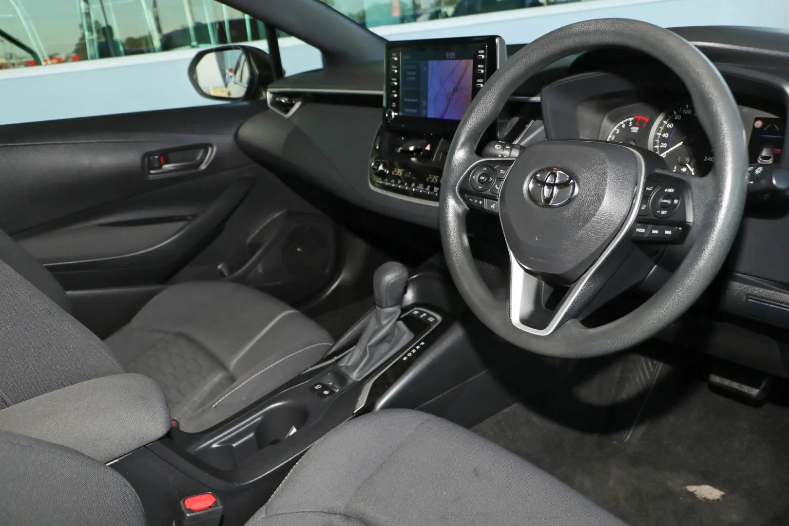 2021 Toyota Corolla Gallery Image 6