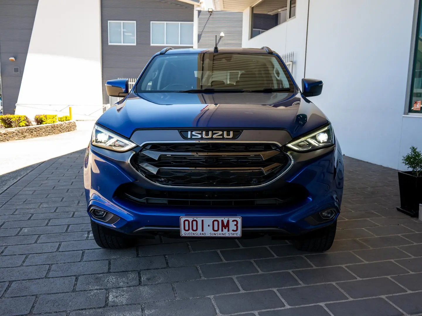 2023 Isuzu MU-X Gallery Image 4