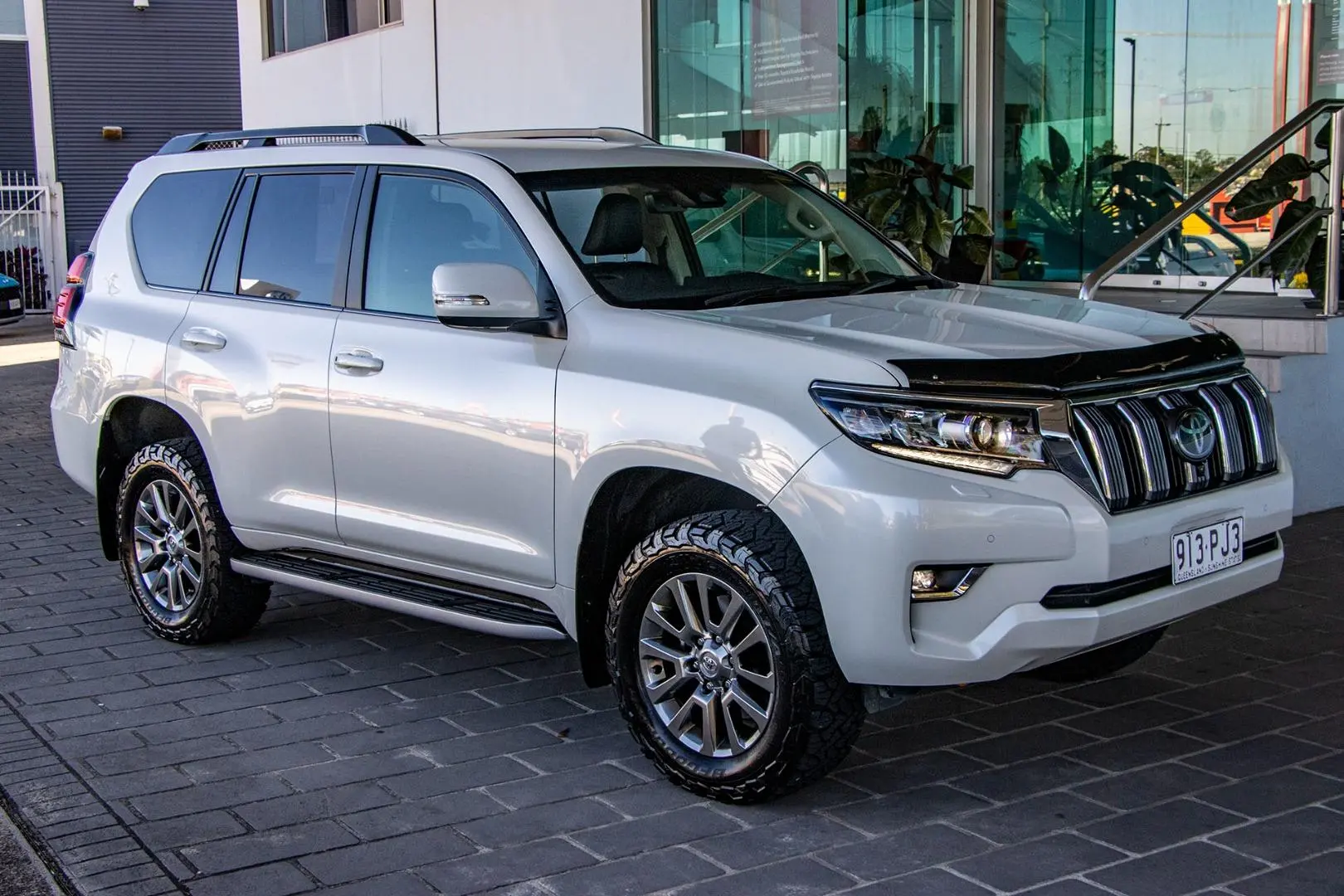 2019 Toyota Landcruiser Prado Gallery Image 4