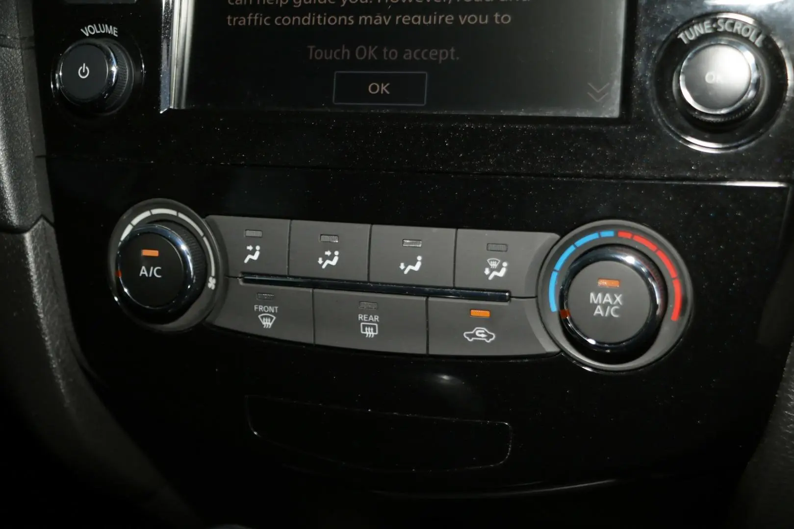 2022 Nissan X-TRAIL Gallery Image 16