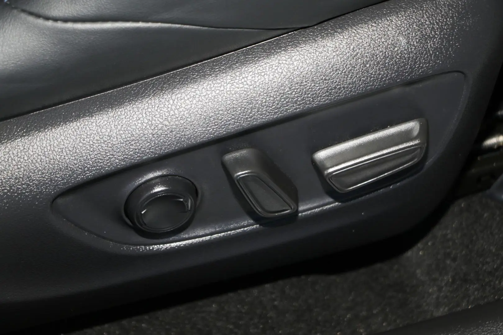2024 Toyota RAV4 Gallery Image 15