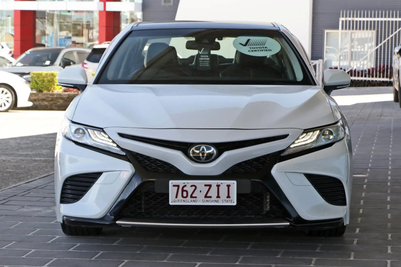 2019 Toyota Camry Gallery Image 4