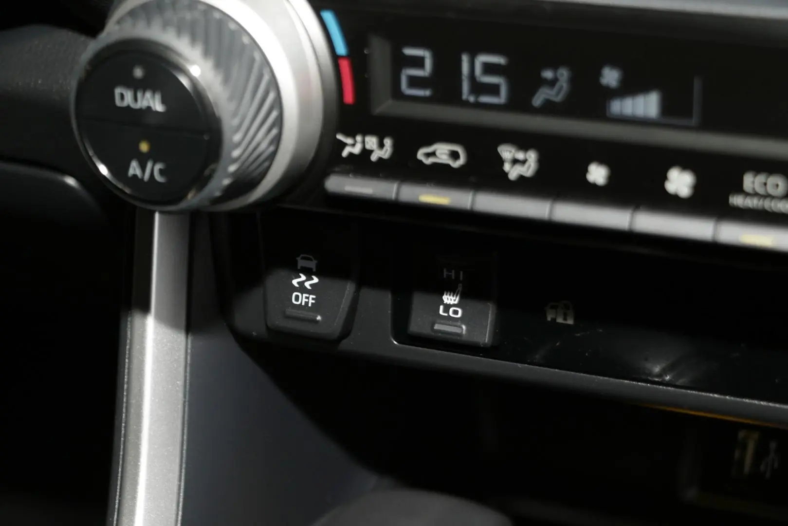2024 Toyota RAV4 Gallery Image 15