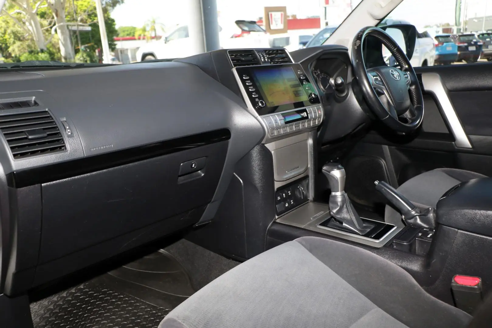 2021 Toyota Landcruiser Prado Gallery Image 7