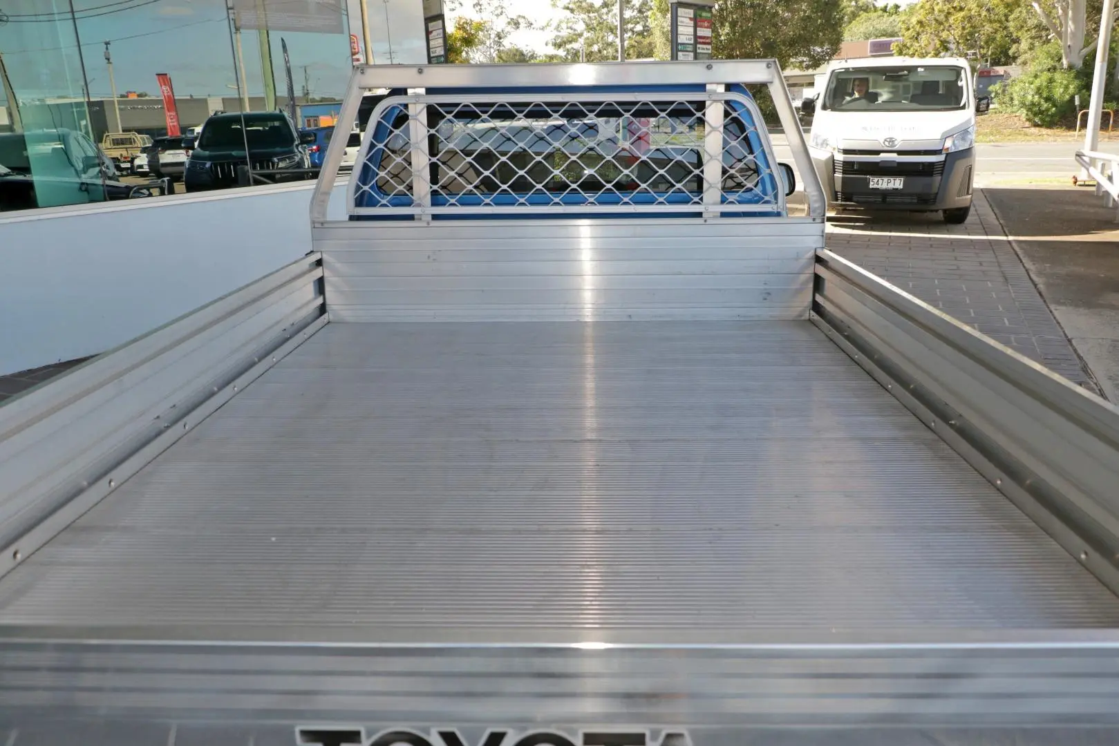 2013 Toyota Hilux Gallery Image 20