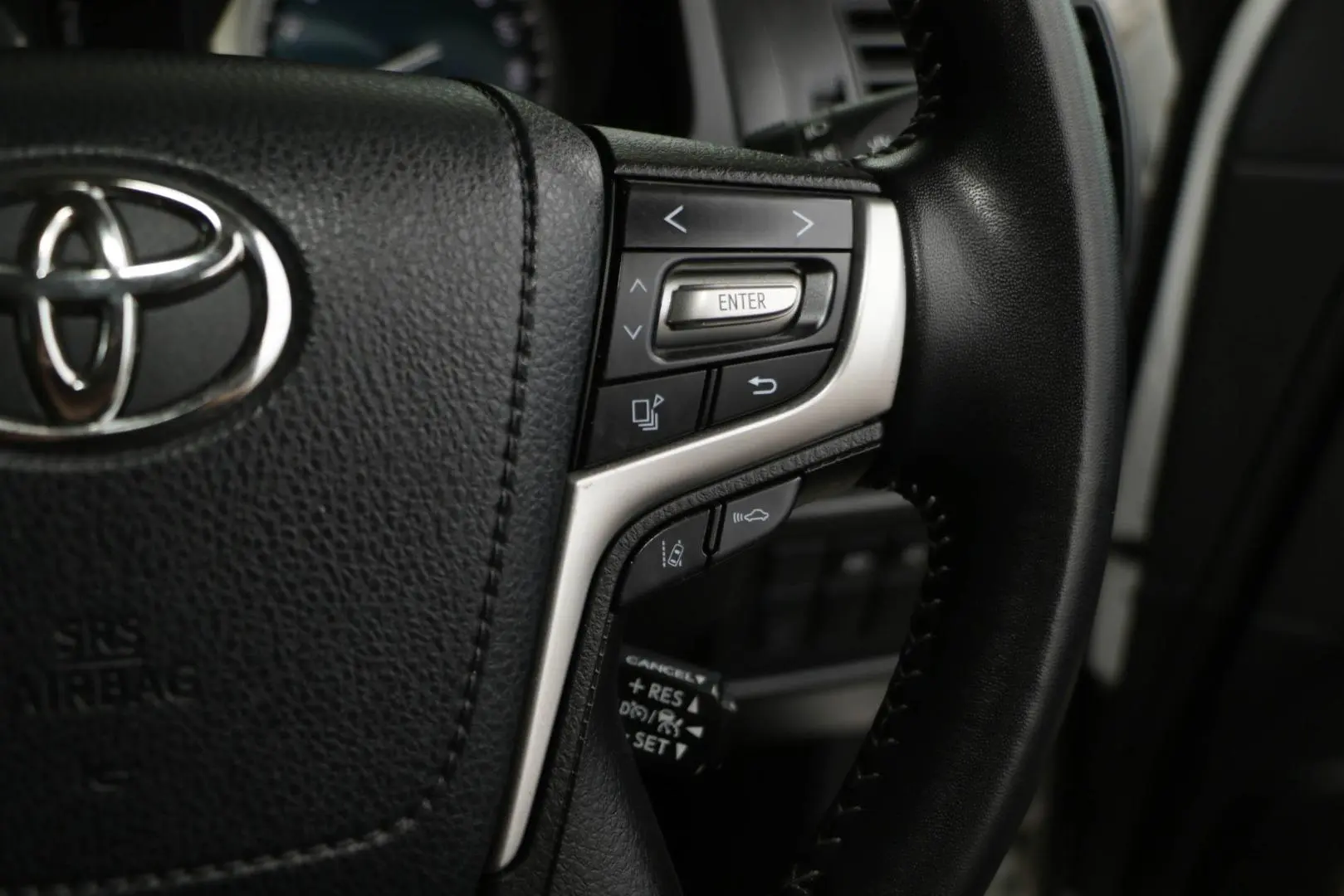 2023 Toyota Landcruiser Prado Gallery Image 19
