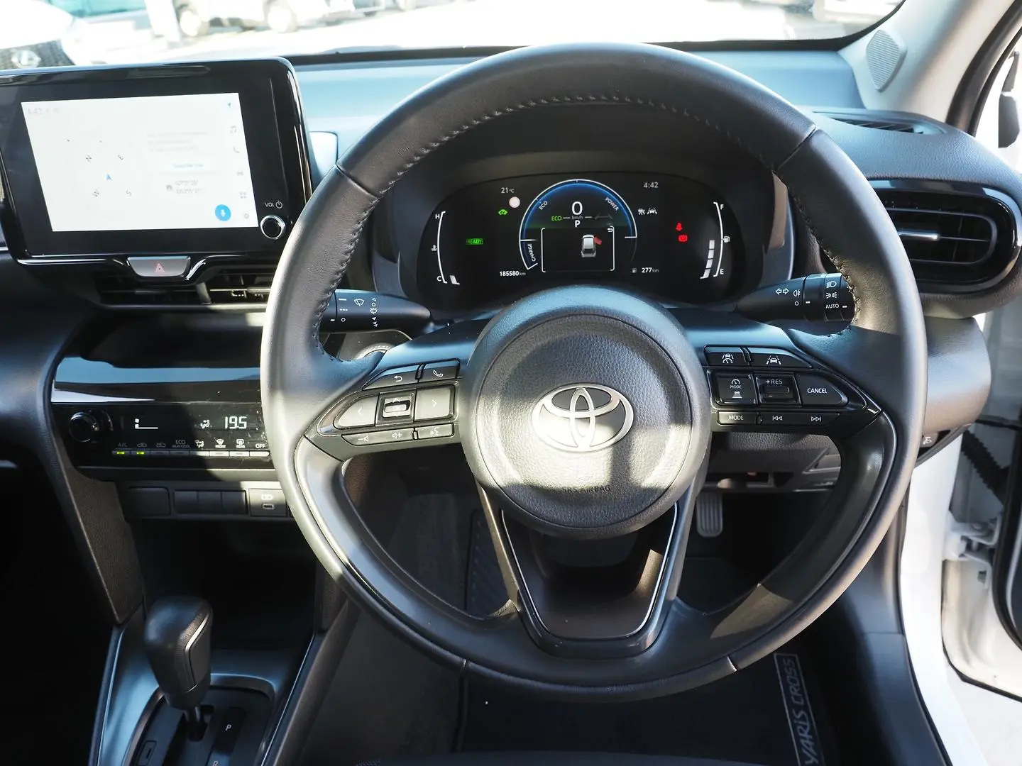2024 Toyota Yaris Cross Gallery Image 12