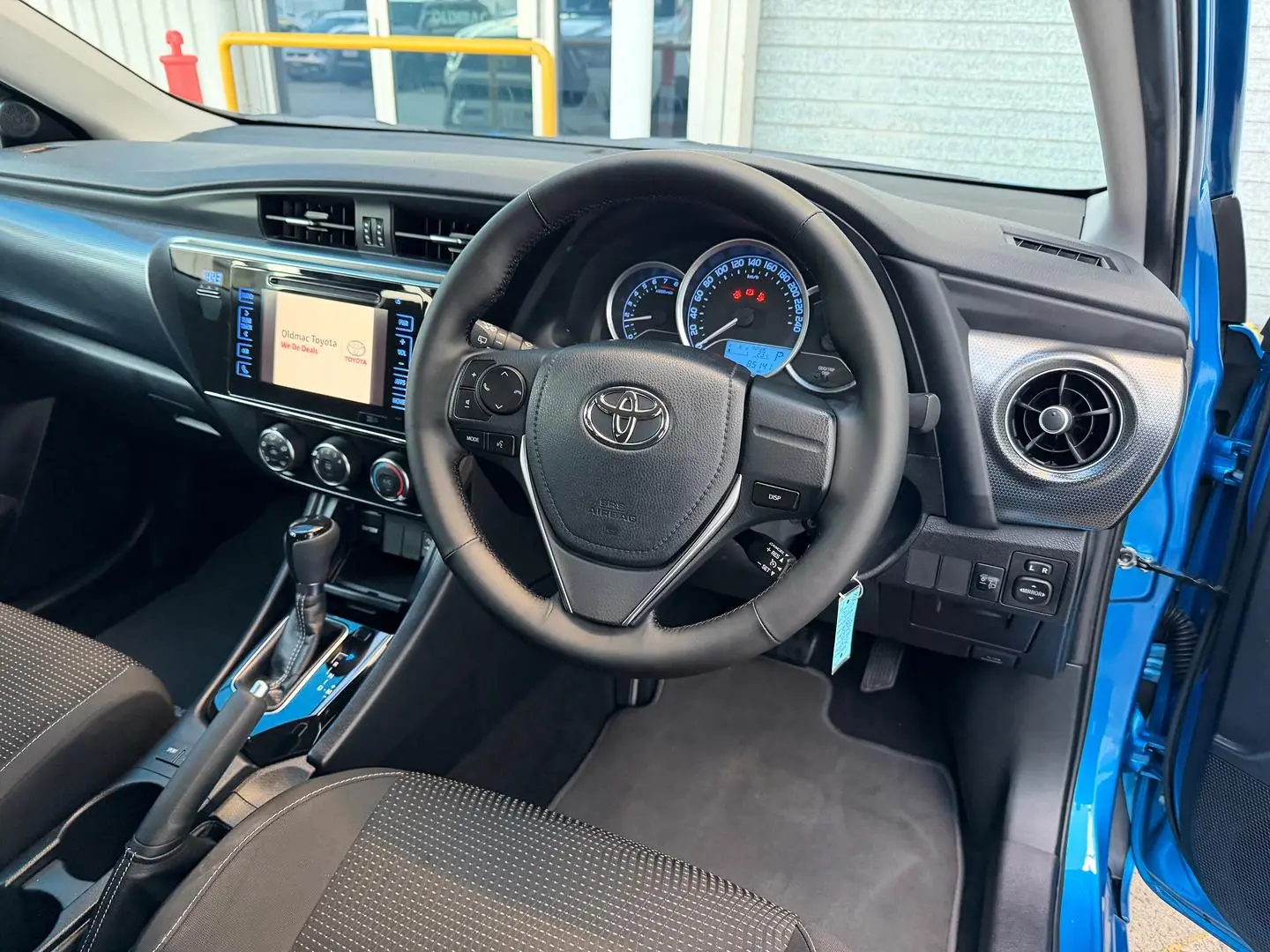 2017 Toyota Corolla Gallery Image 4