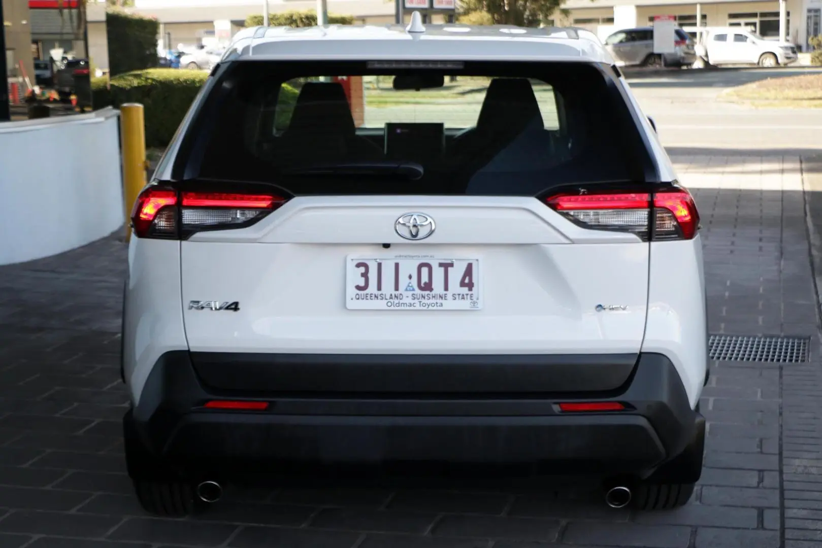 2025 Toyota RAV4 Gallery Image 5
