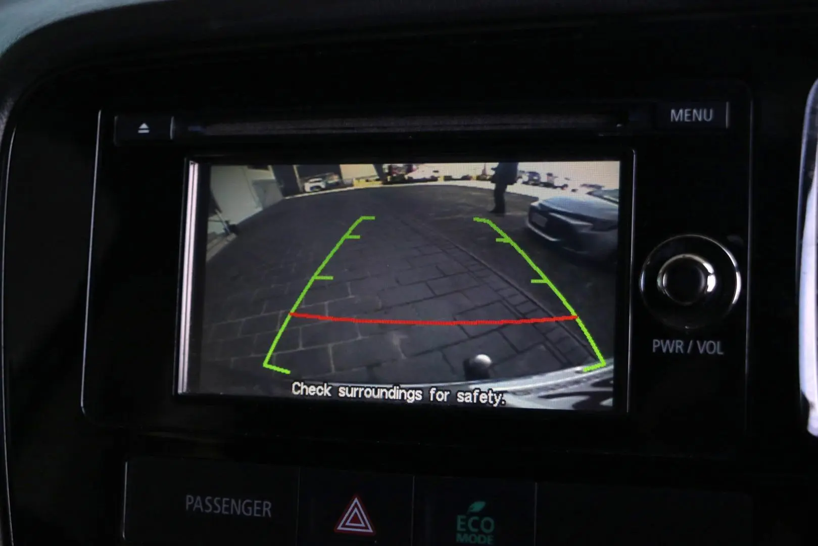 2016 Mitsubishi Outlander Gallery Image 11