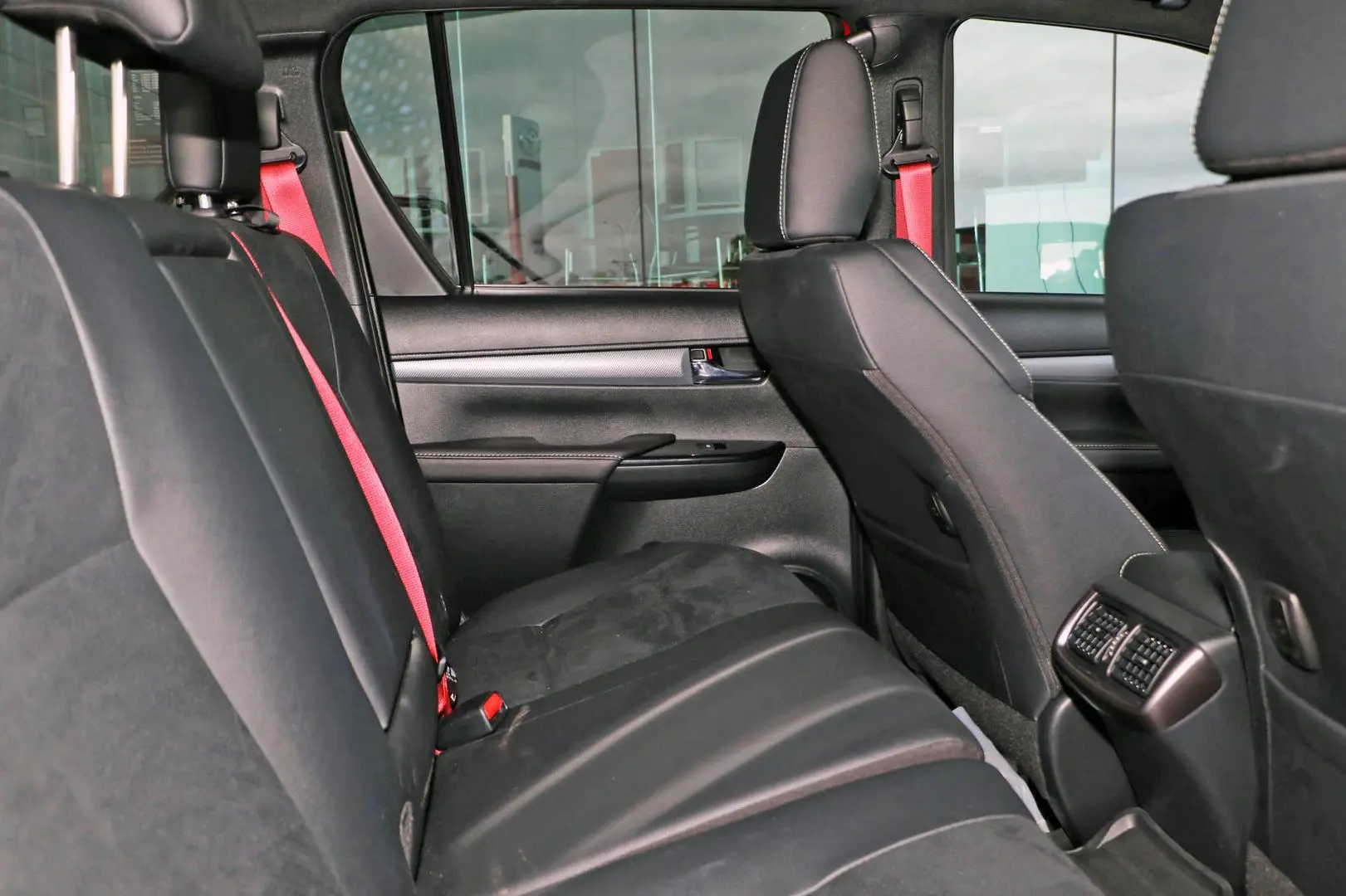 2023 Toyota Hilux Gallery Image 12