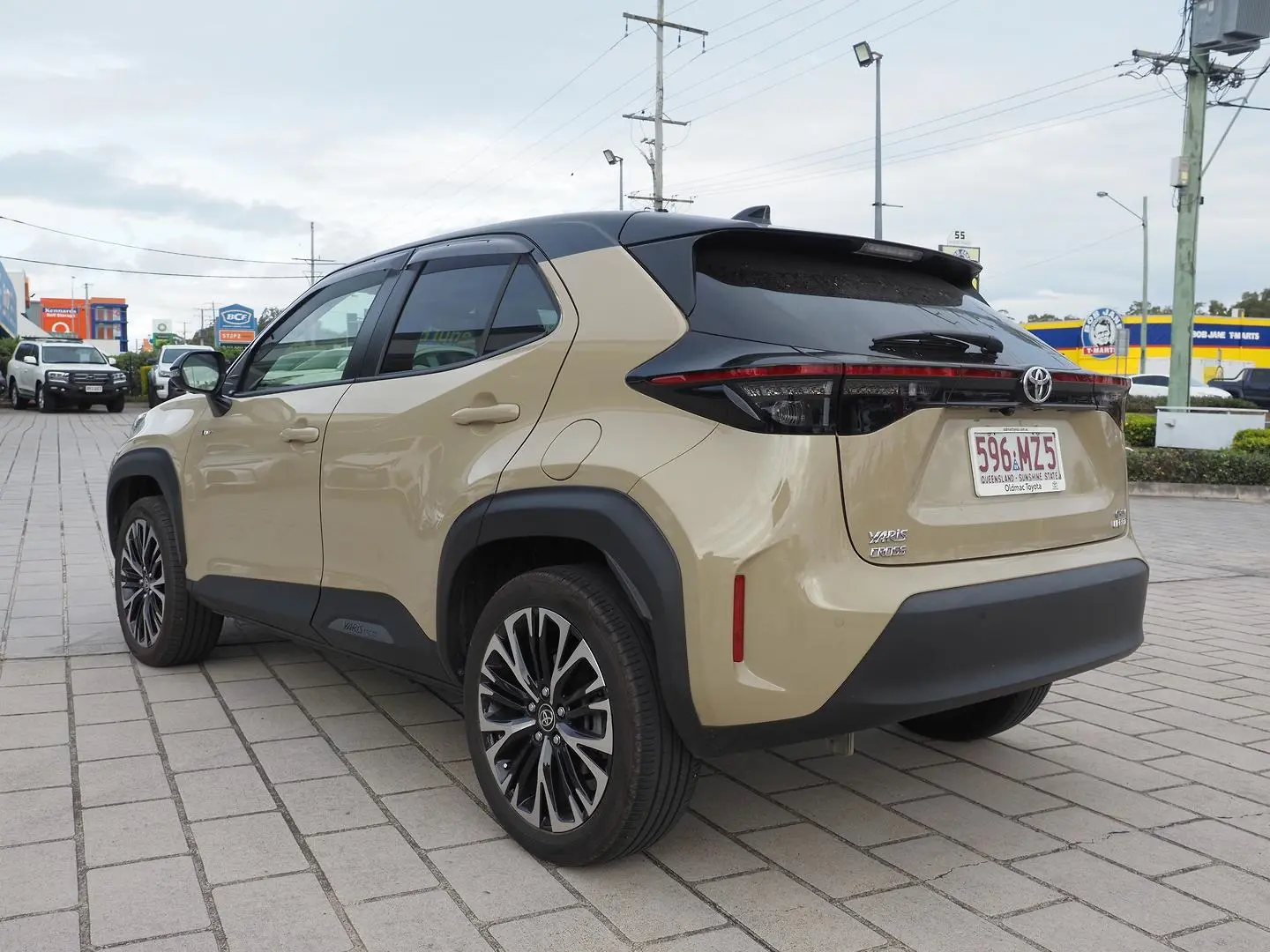 2024 Toyota Yaris Cross Gallery Image 3