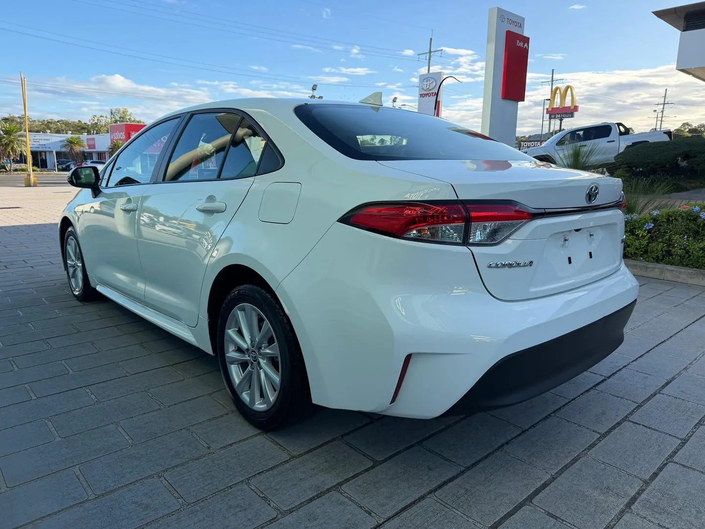 2024 Toyota Corolla Gallery Image 5