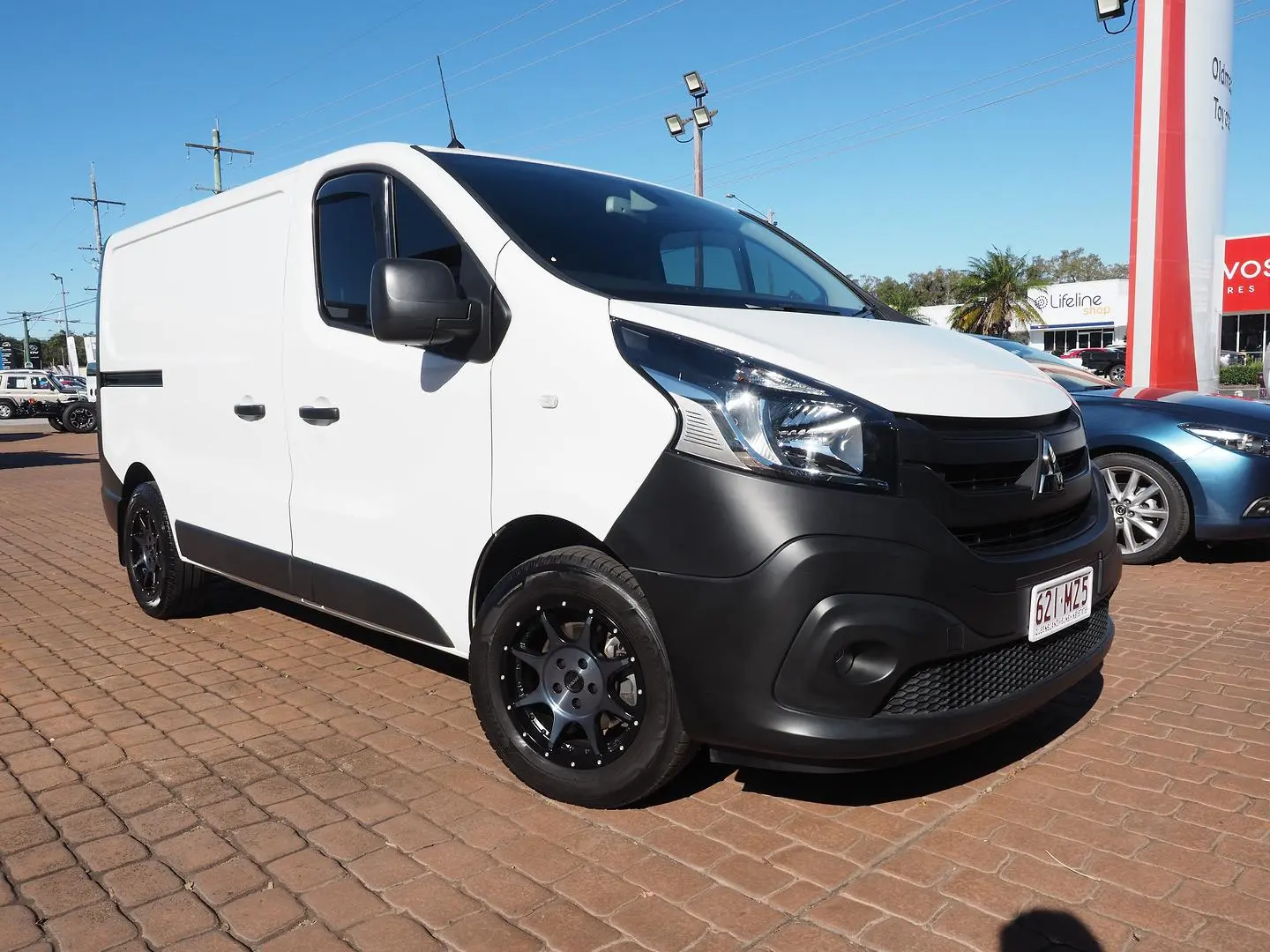 2021 Mitsubishi Express Gallery Image 1